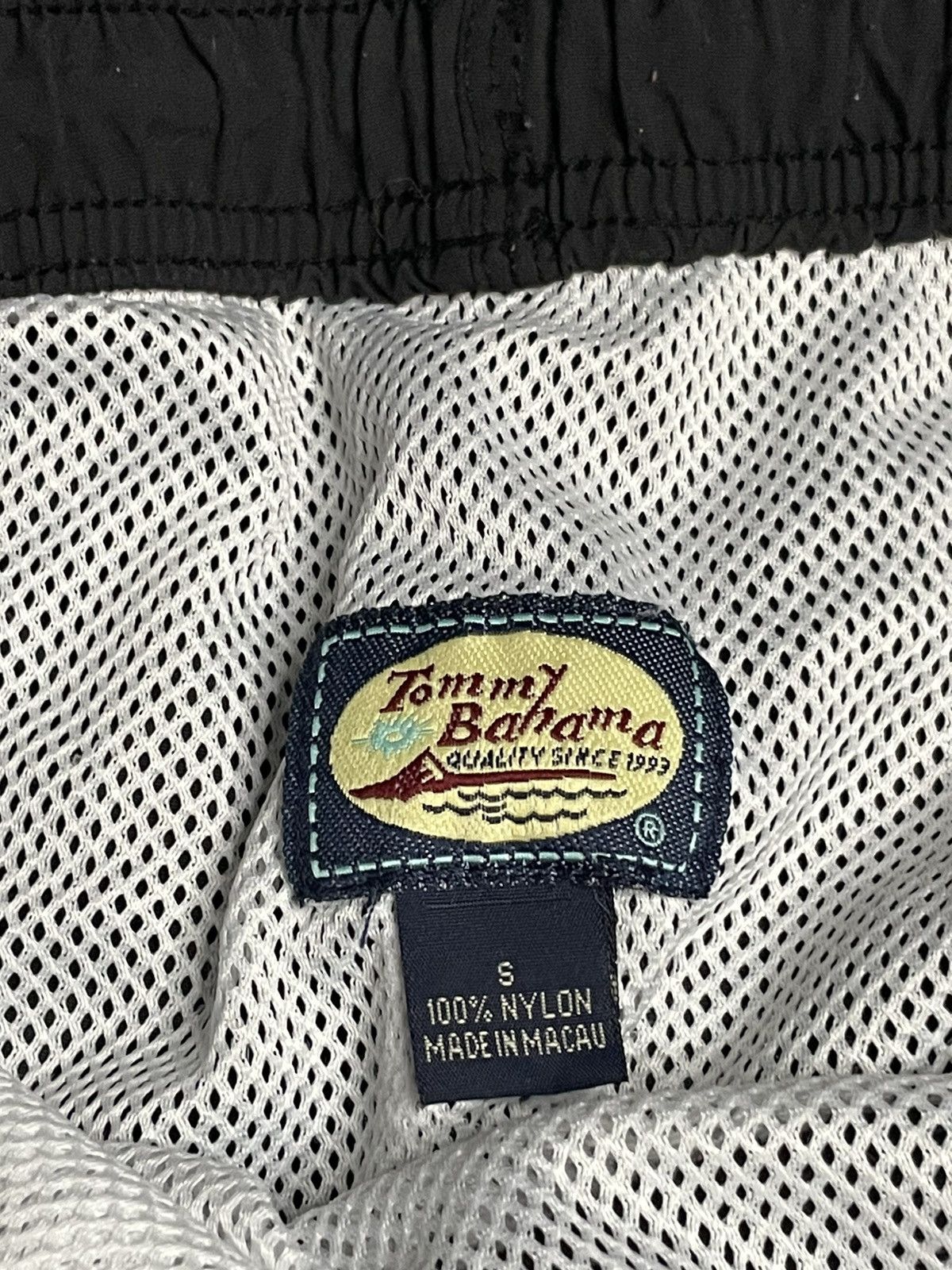 Tommy Bahama Vintage 90s Tommy Bahama Black Swim Shorts Size US 30 / EU 46 - 4 Thumbnail