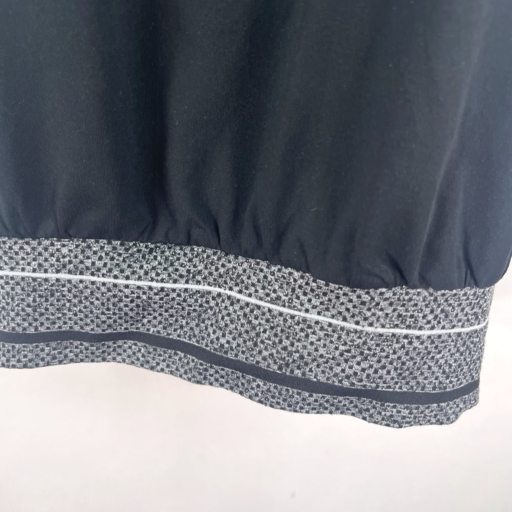 Nike Nike Women's Racerback Black Athletic Top Shirt L Striped Tank Pullover Logo Sports Sleeveless - Activewear (Nike) Size L / US 10 / IT 46 - 3 Thumbnail