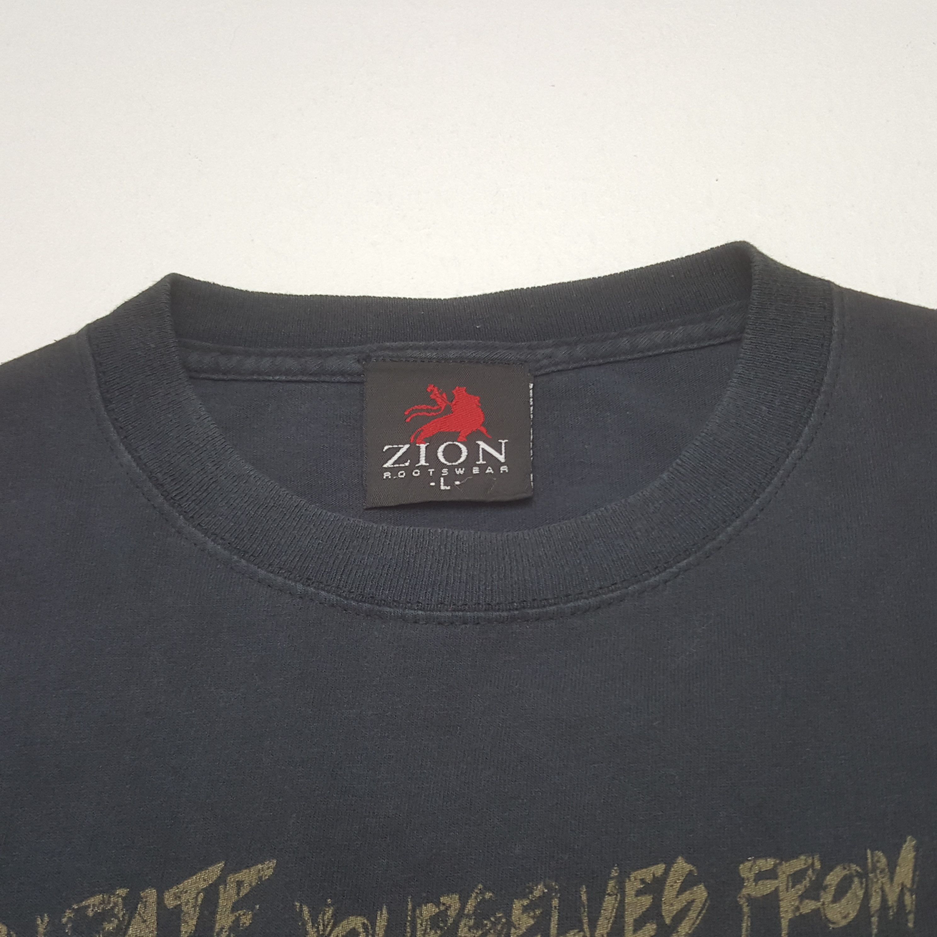 Bob Marley Vintage Bob Marley Jamaican Singer Reggae Tshirt C319N34 Size US L / EU 52-54 / 3 - 4 Thumbnail