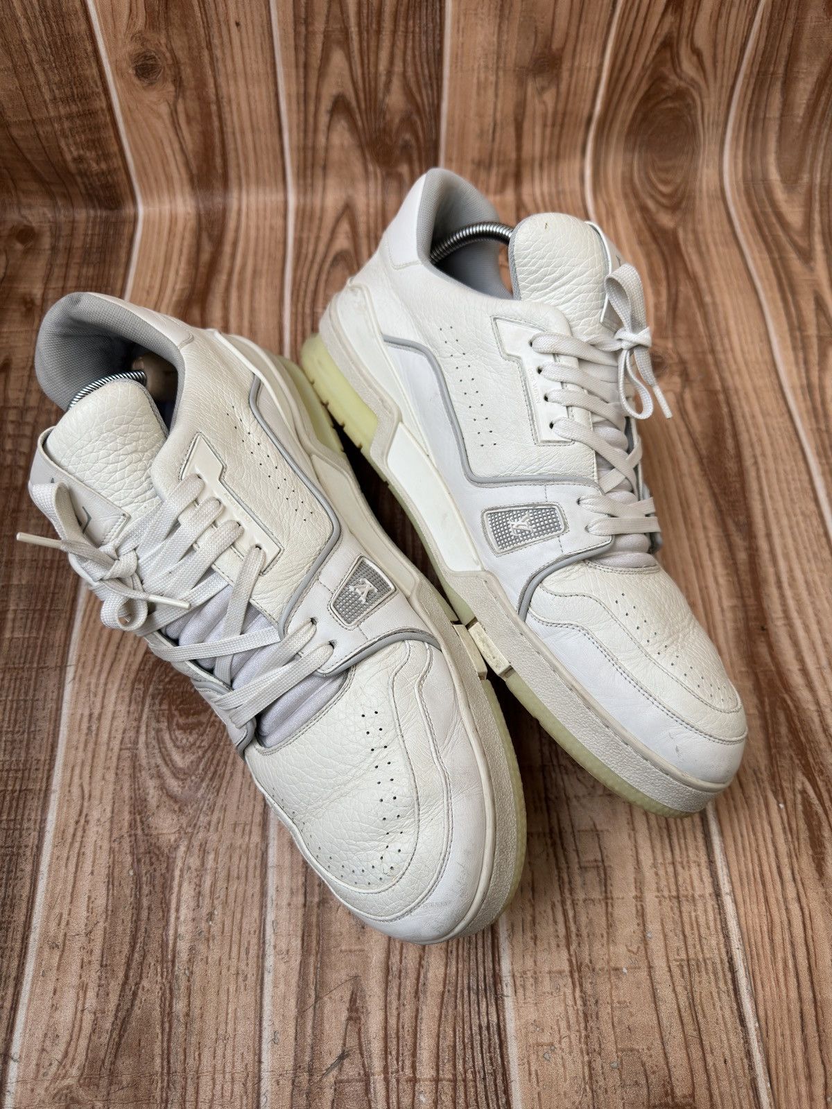 Louis Vuitton Louis Vuitton Trainer Virgil Abloh Grey/White sneaker Size US 12 / EU 45 - 6 Thumbnail
