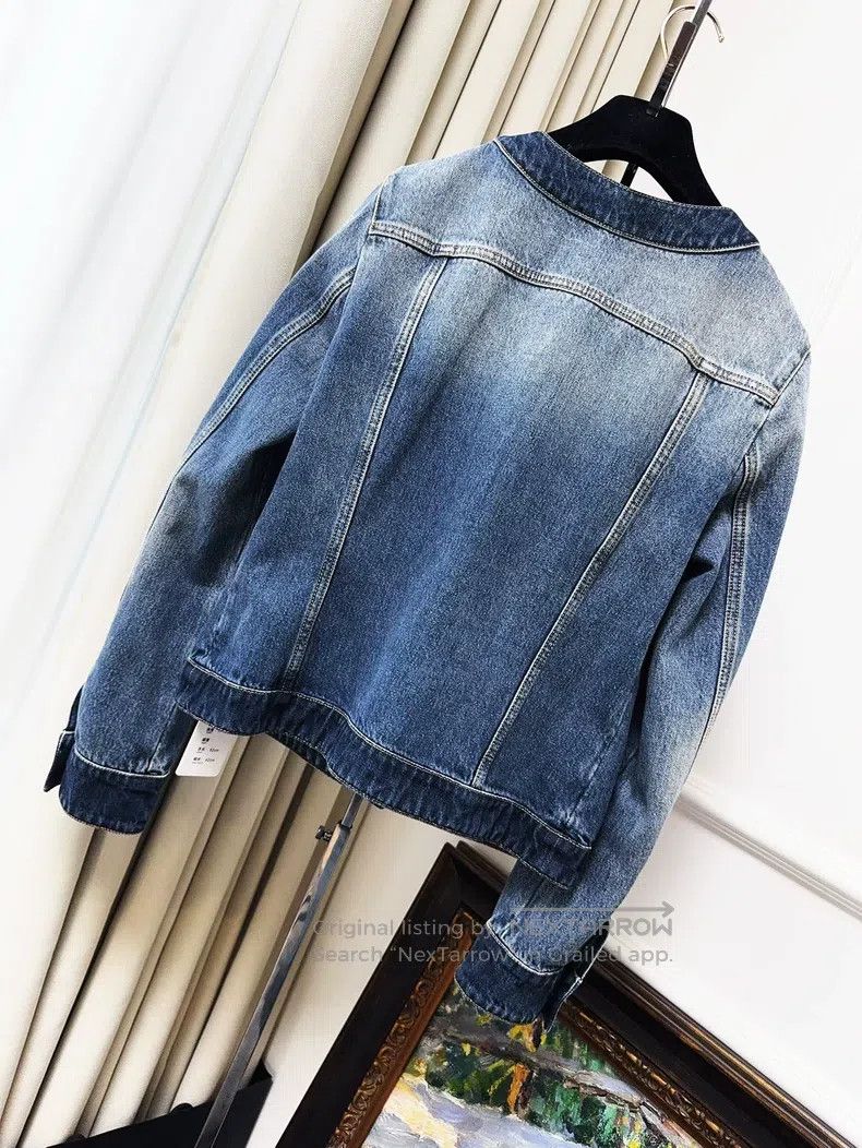 Chanel Chanel 24B blue round neck two-pocket gradient denim jacke Size XS / US 0-2 / IT 36-38 - 2 Thumbnail