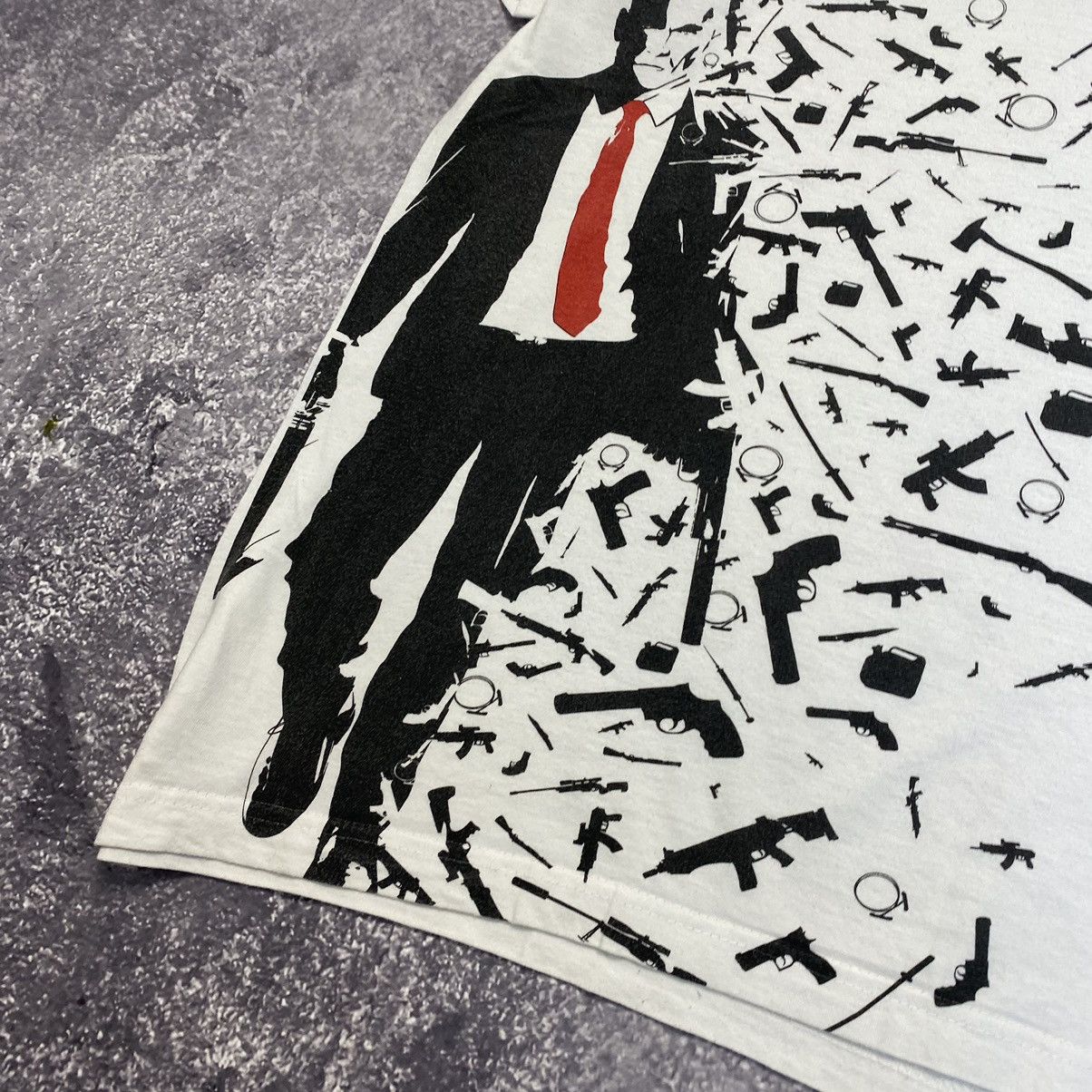 Vintage Vintage Hitman Overprinted Graphic logo Movie 90’s tee Size US XL / EU 56 / 4 - 4 Thumbnail