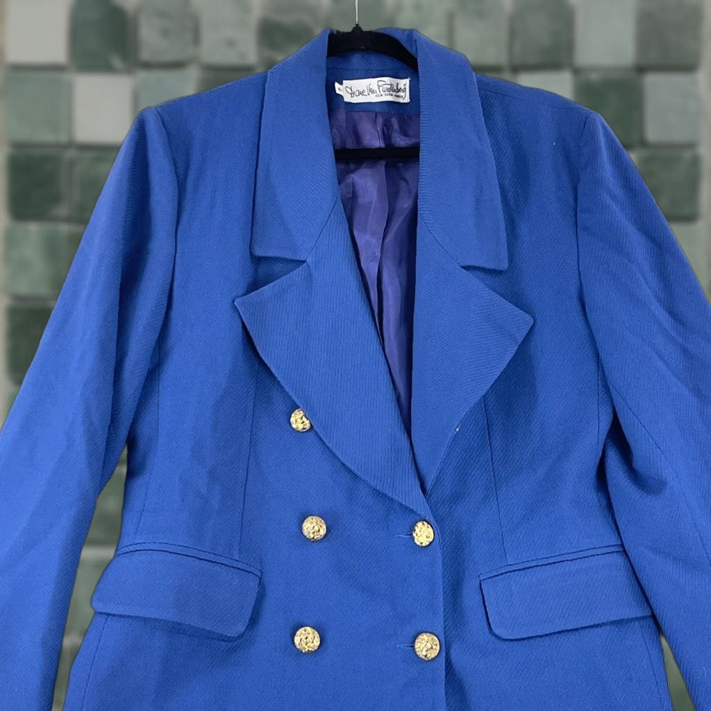 Diane von Furstenberg Diane Von Furstenberg Blazer Jacket Womens 6 Blue 100% Wool VTG Made in USA Jacket Women 6 Blue Wool VTG Size M / US 6-8 / IT 42-44 - 1 Thumbnail