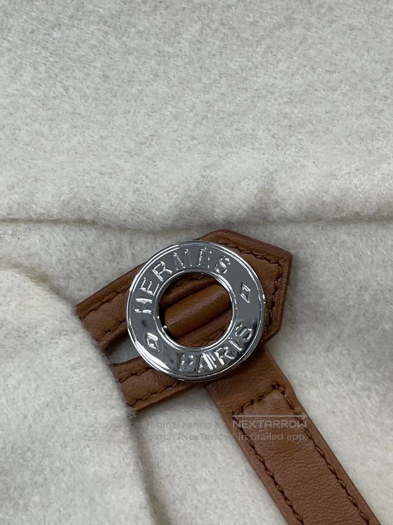 Hermes Hermes Oatmeal Double-faced Cashmere Overcoat Size XS / US 0-2 / IT 36-38 - 4 Thumbnail