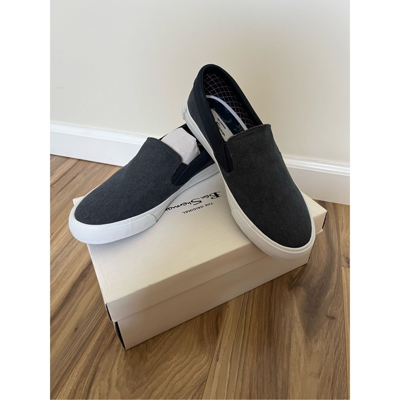 Ben Sherman Ben Sherman NWT canvas Slip-On Casual Shoes sz 8 Size US 8 / EU 41 - 1 Thumbnail