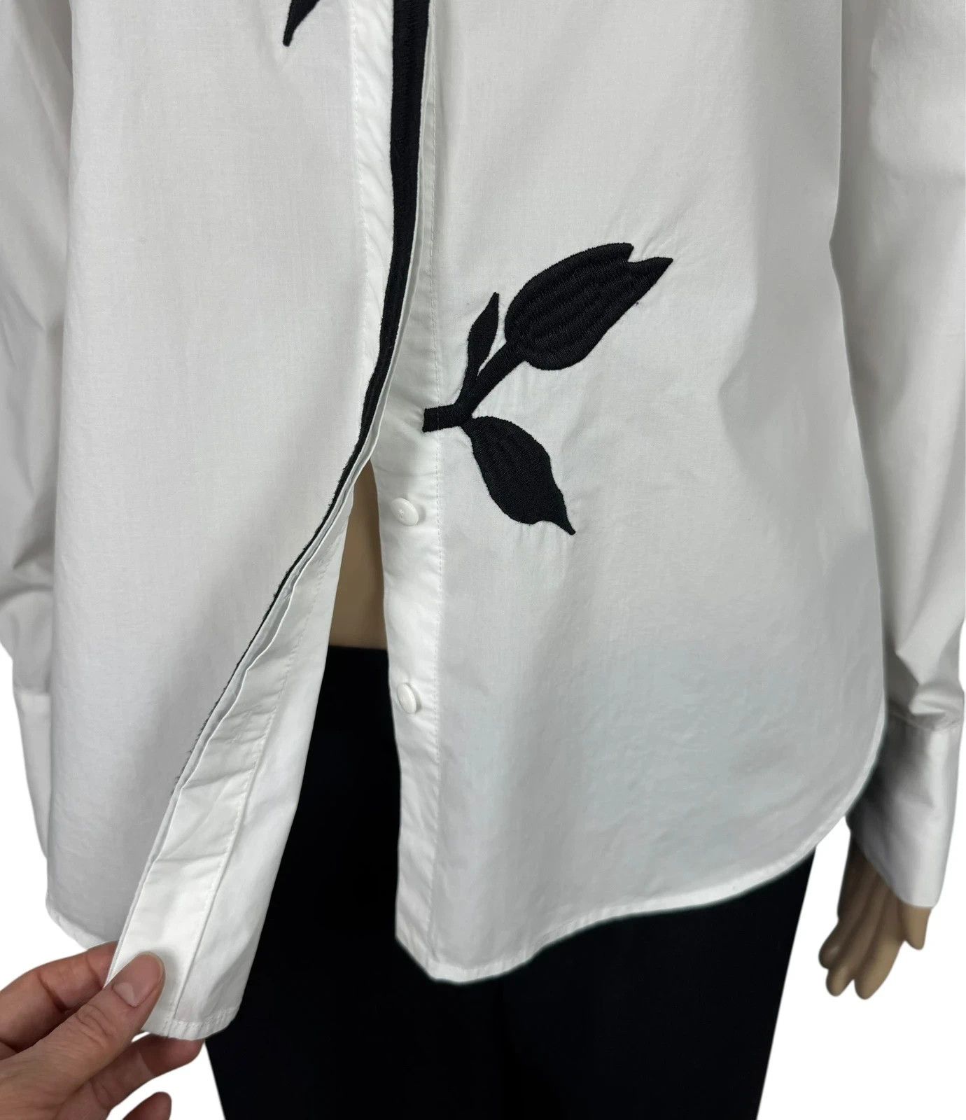 Blumarine Blugirl Blumarine Printed Shirt Flower size UK6 IT38 Size XS / US 0-2 / IT 36-38 - 9 Thumbnail