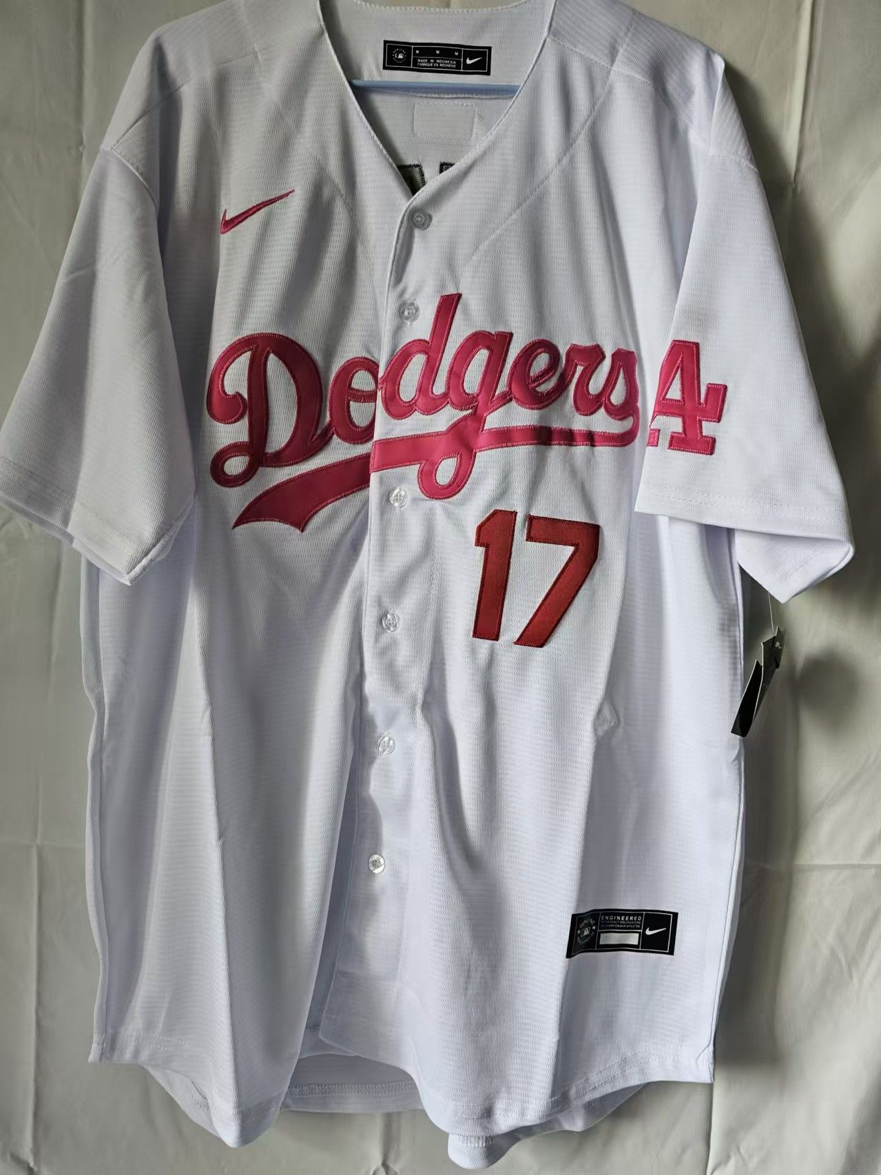 MLB Los Angeles Dodgers #17 Shohei Ohtani Jersey Size US M / EU 48-50 / 2 - 2 Thumbnail