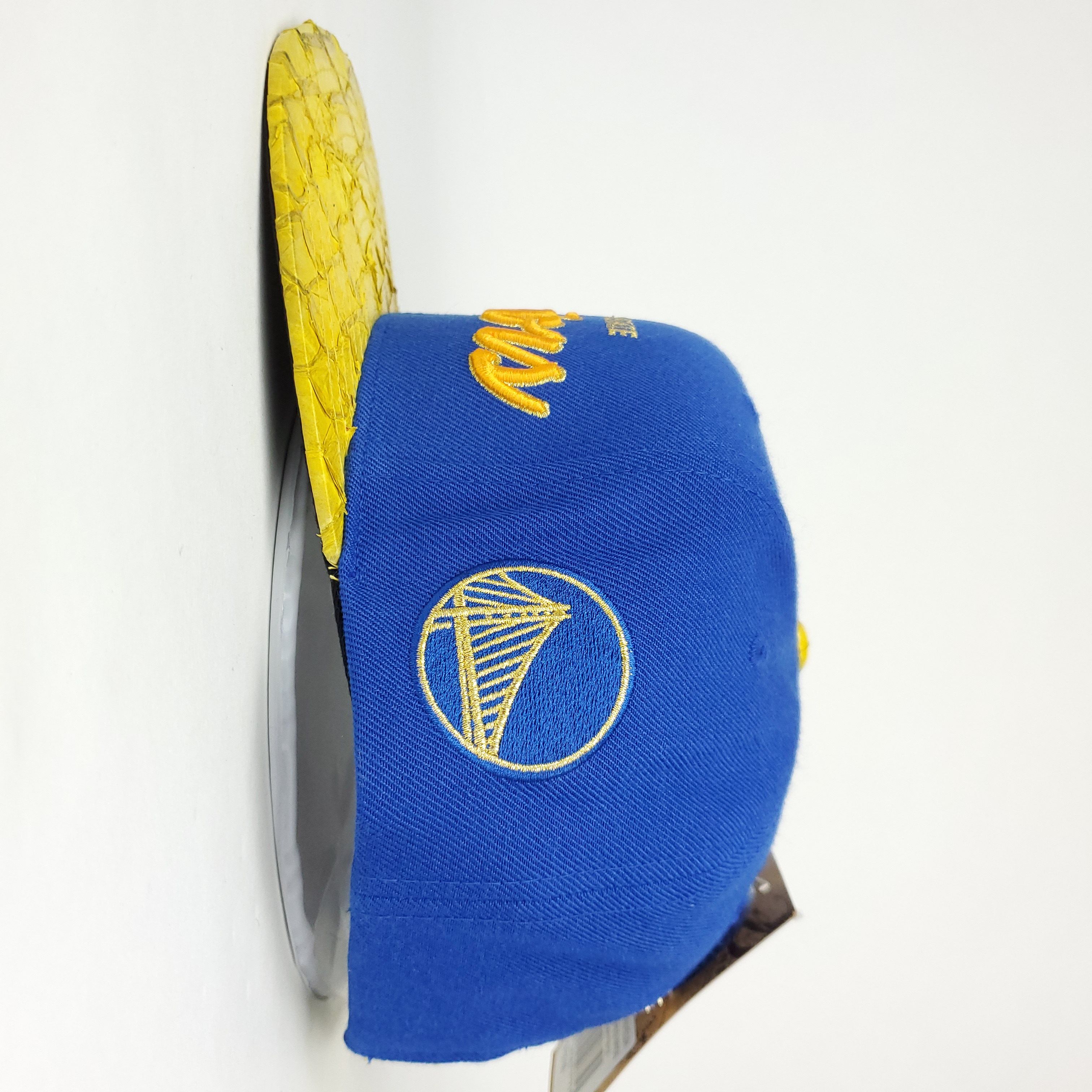 Mitchell & Ness Golden State Warriors Carp Skin Bill Strapback Hat Size ONE SIZE - 7 Thumbnail