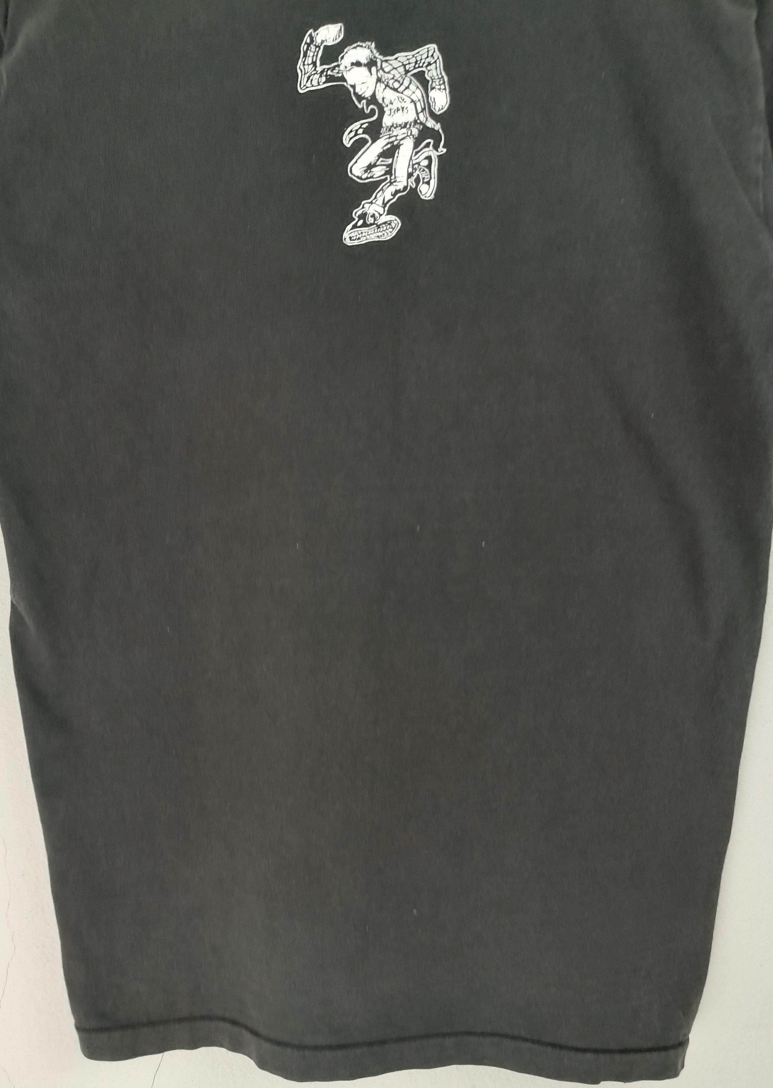 Band Tees VINTAGE 2003 CIRCLE JERKS FADED Y2K HARDCORE PUNK minor flag Size US S / EU 44-46 / 1 - 15 Thumbnail