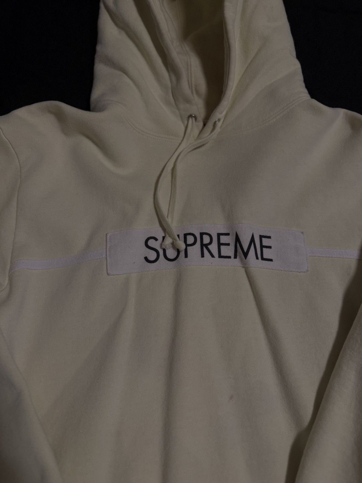 Supreme Supreme Yellow Hoodie Size Large Pre Owned 🧼 Size US L / EU 52-54 / 3 - 3 Thumbnail