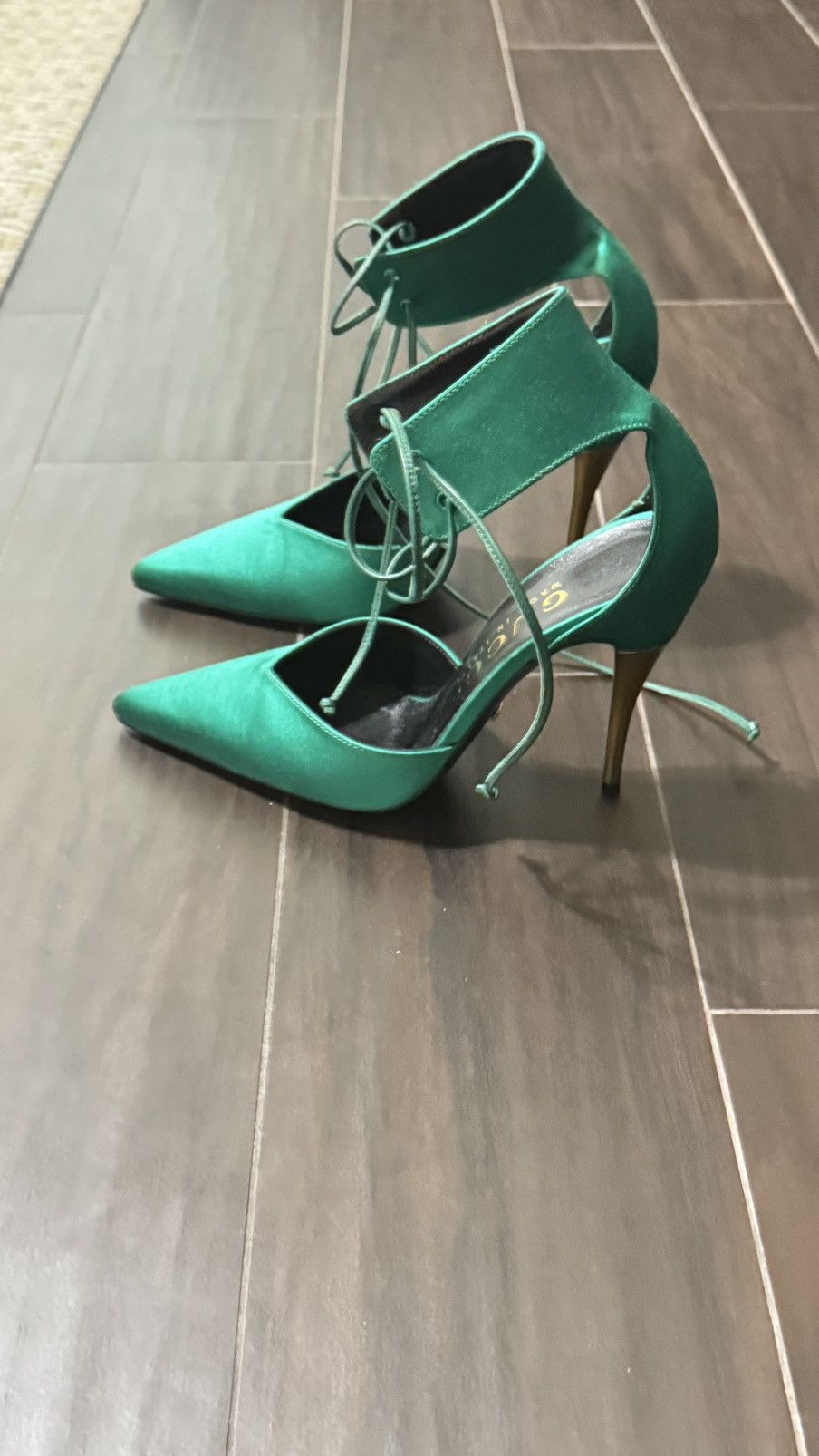 Gucci Gucci Green Satin Ankle Strap Size US 8 / IT 38 - 1 Thumbnail