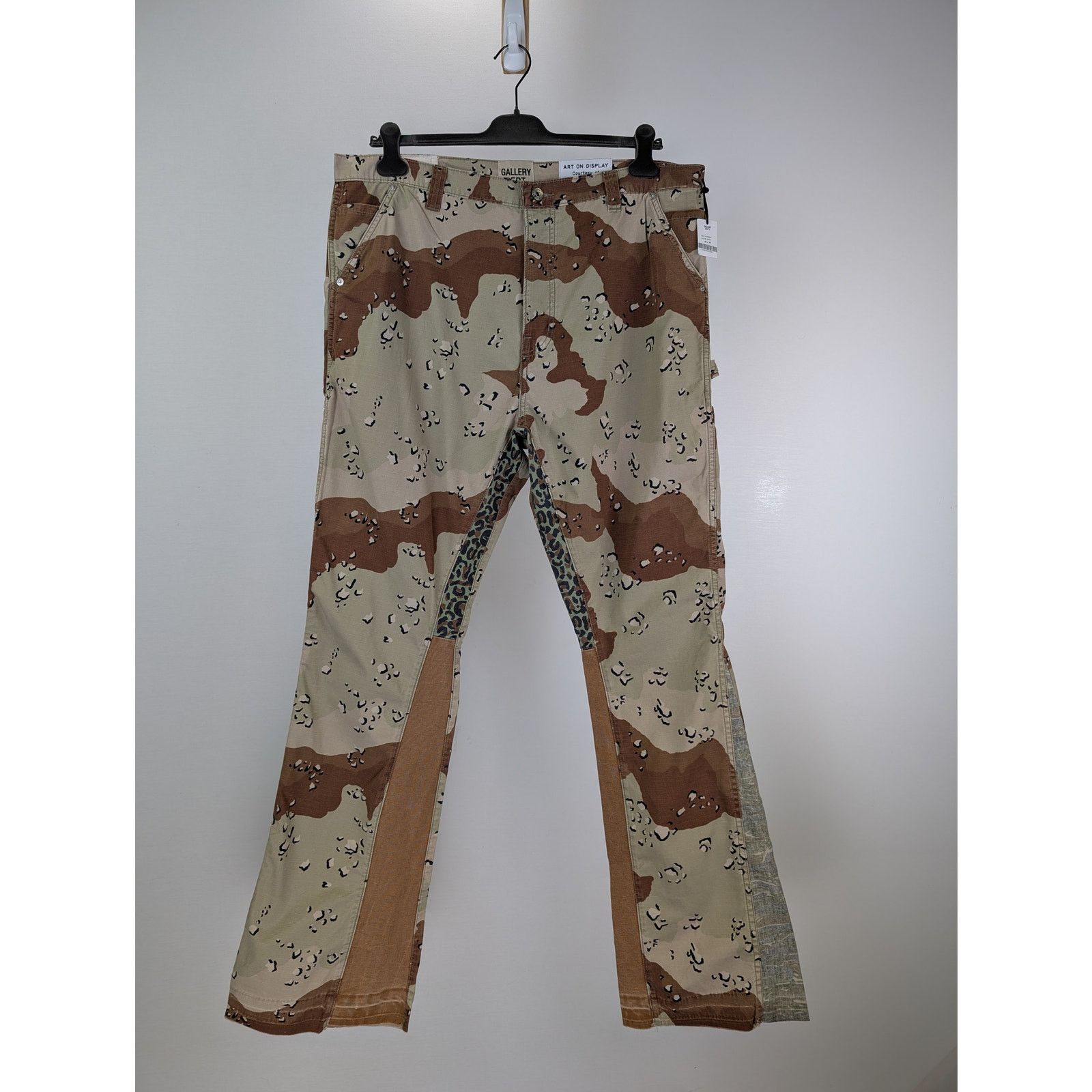 Gallery Dept. o1rshd1 Q:2 / Choc Chip La Flare Trousers Pants in Beige Size US 30 / EU 46 - 1 Thumbnail