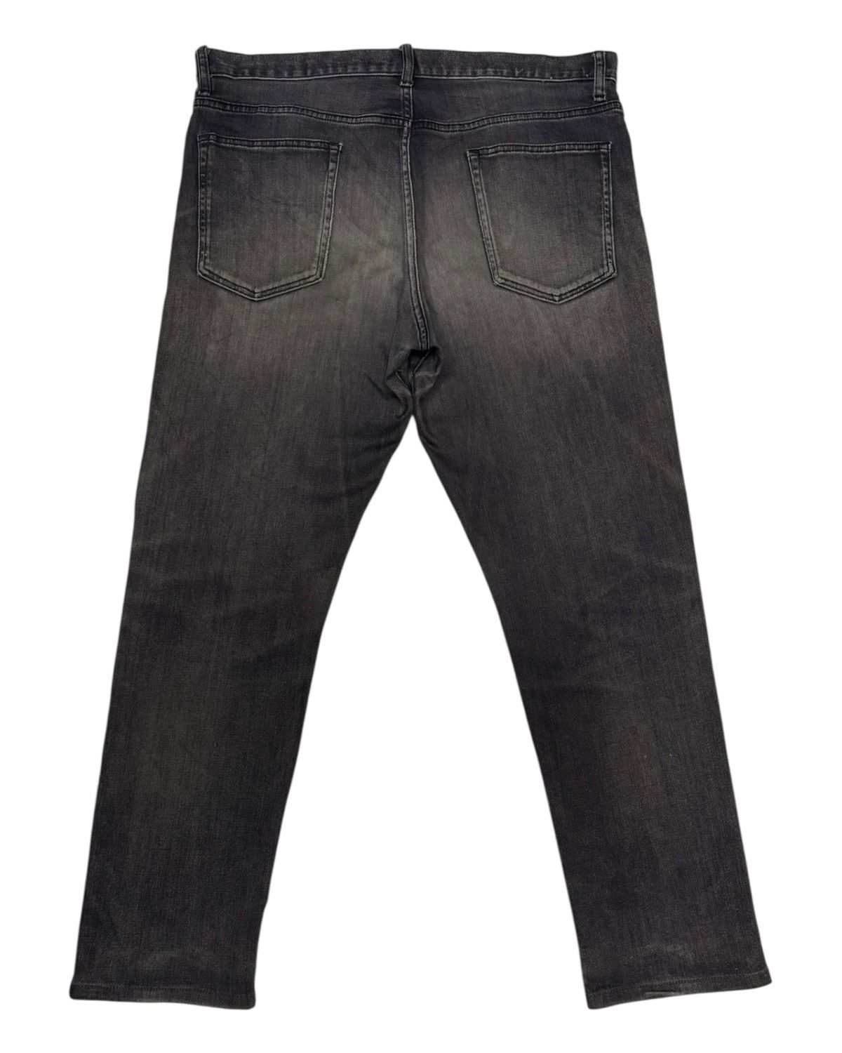 GU × Undercover Vintage GU Faded Black Loose Distressed Jean Size US 37 - 8 Thumbnail