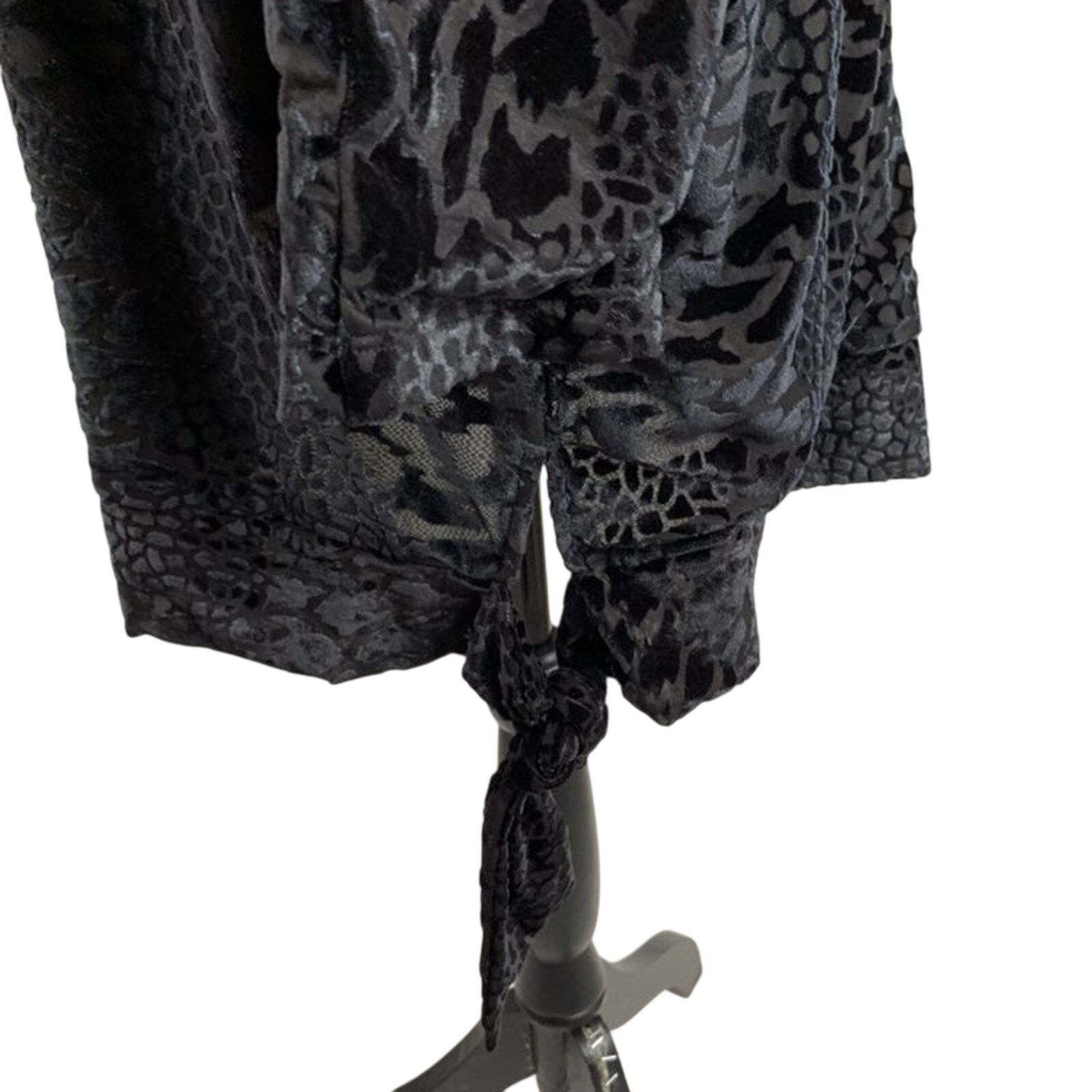 Chicos Chico's Blouse Women's Size 4 Black Top Side Tie 3/4 Sleeve Size XXL / US 16-18 / IT 52-54 - 3 Thumbnail