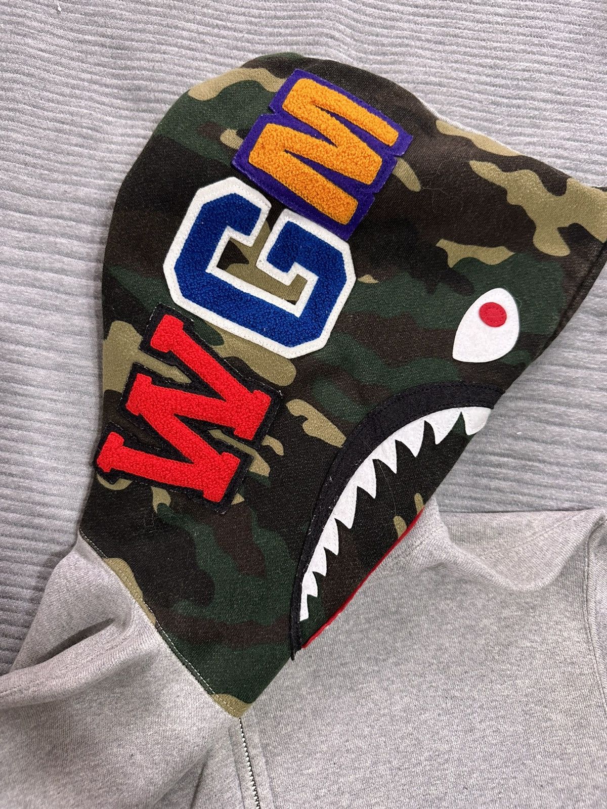 Bape BapeLand 1st Anniversary Shark Full Zip Hoodie Size US L / EU 52-54 / 3 - 3 Thumbnail