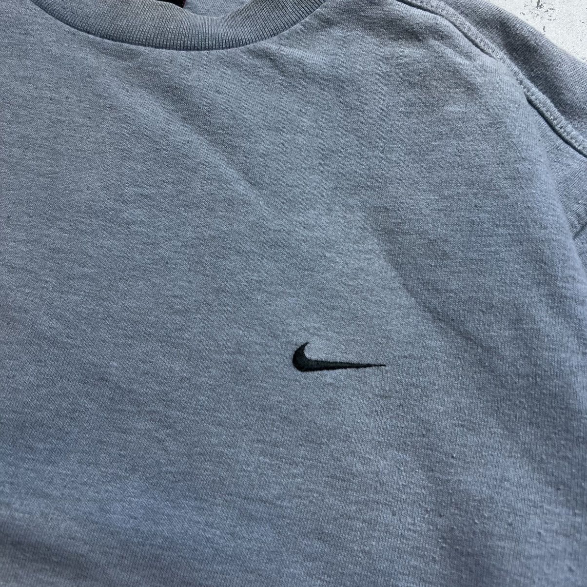 Nike 90s NIKE SWOOSH VINTAGE OVERSIZED BLANK BLEACHED SWEATSHIRT Size US L / EU 52-54 / 3 - 4 Thumbnail