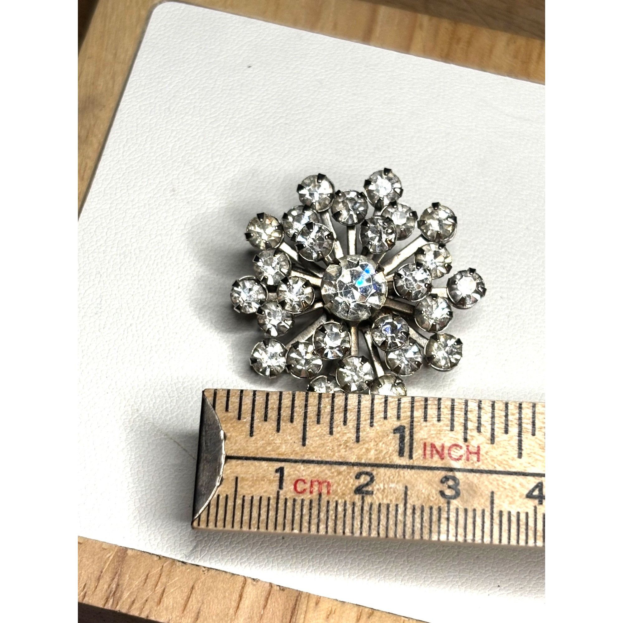 Other Vintage Rhinestone Brooch Pin With Box Size ONE SIZE - 5 Thumbnail