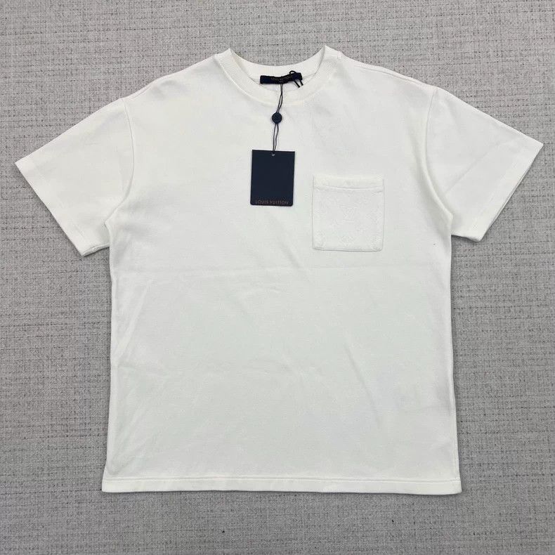 Louis Vuitton Louis Vuitton 24 Monogram pocket back dark print short sle Size US S / EU 44-46 / 1 - 1 Thumbnail