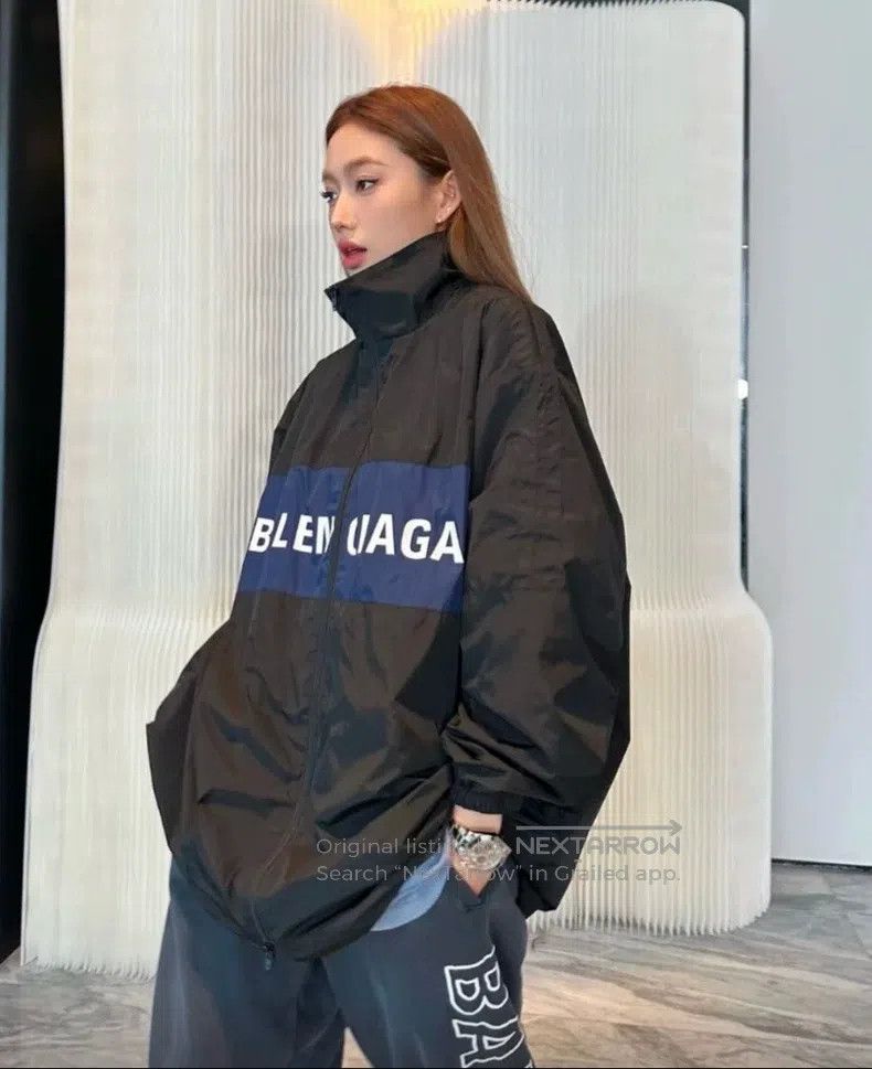 Balenciaga Balenciaga Letter print stand collar zip-up long-sleeve ja Size US XS / EU 42 / 0 - 2 Thumbnail