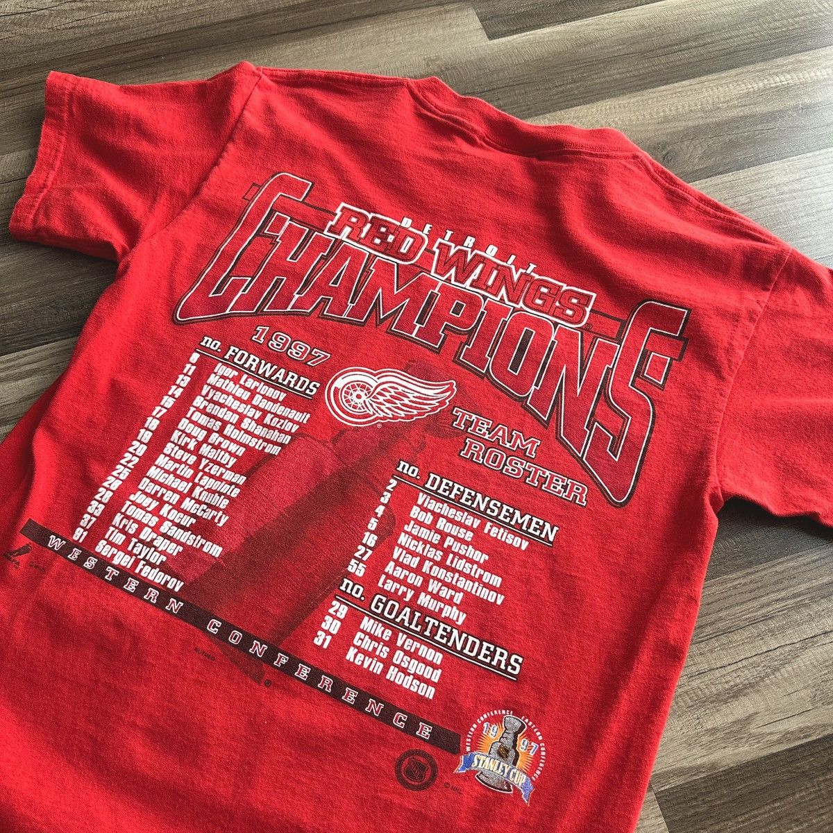 Lee × Vintage Vintage 1997 Red Wings NHL Tshirt Size US M / EU 48-50 / 2 - 3 Thumbnail