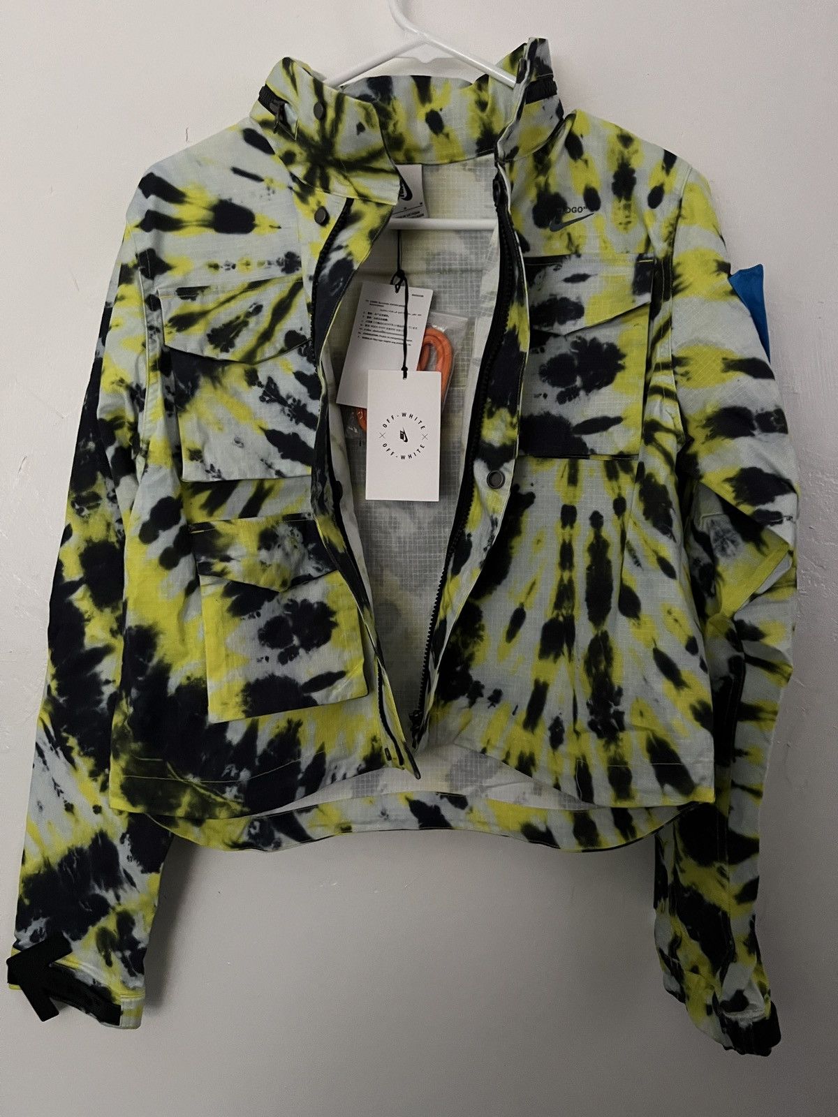 Nike × Off-White OFF-WHITE x Nike Lab Women’s Tie Dye NRG Windbreaker Volt Size M / US 6-8 / IT 42-44 - 2 Thumbnail