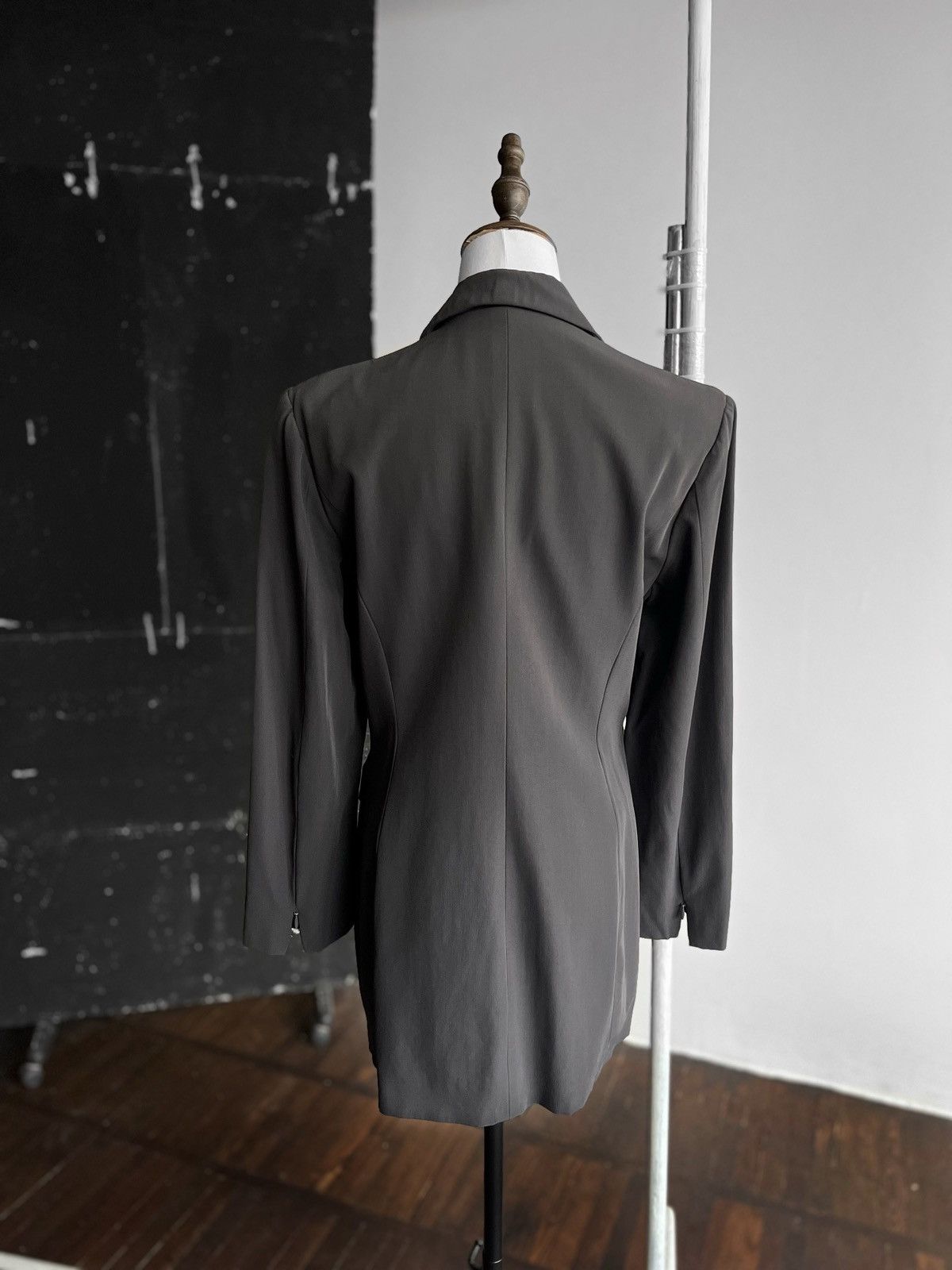 Pinko × Vintage Pinko Womens Vintage Stretch Gray Blazer Jacket Suit LS Size M / US 6-8 / IT 42-44 - 3 Thumbnail