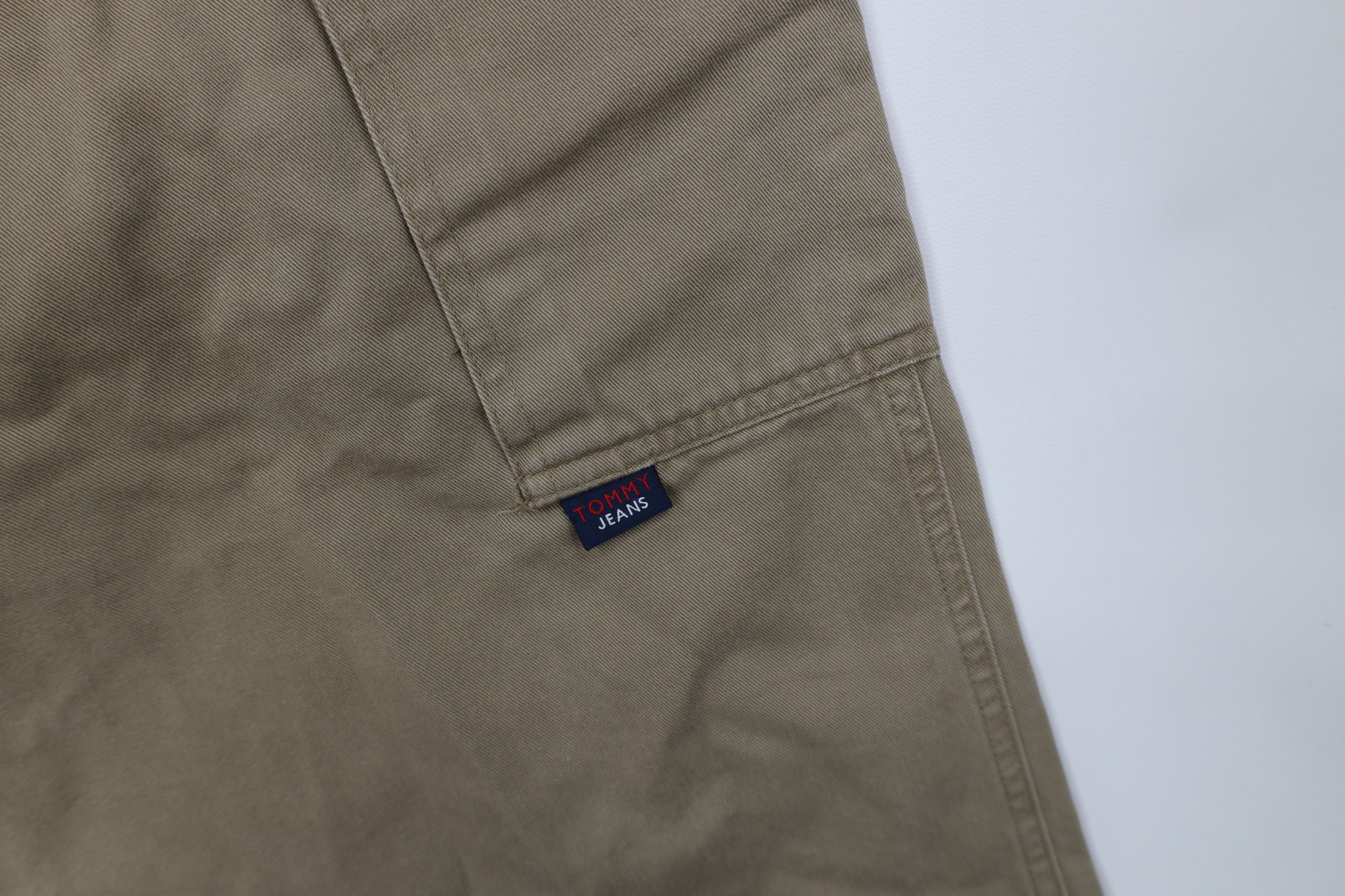Tommy Hilfiger Vintage 90s Tommy Hilfiger Baggy Wide Leg Cargo Pants Khaki Size US 32 / EU 48 - 5 Thumbnail