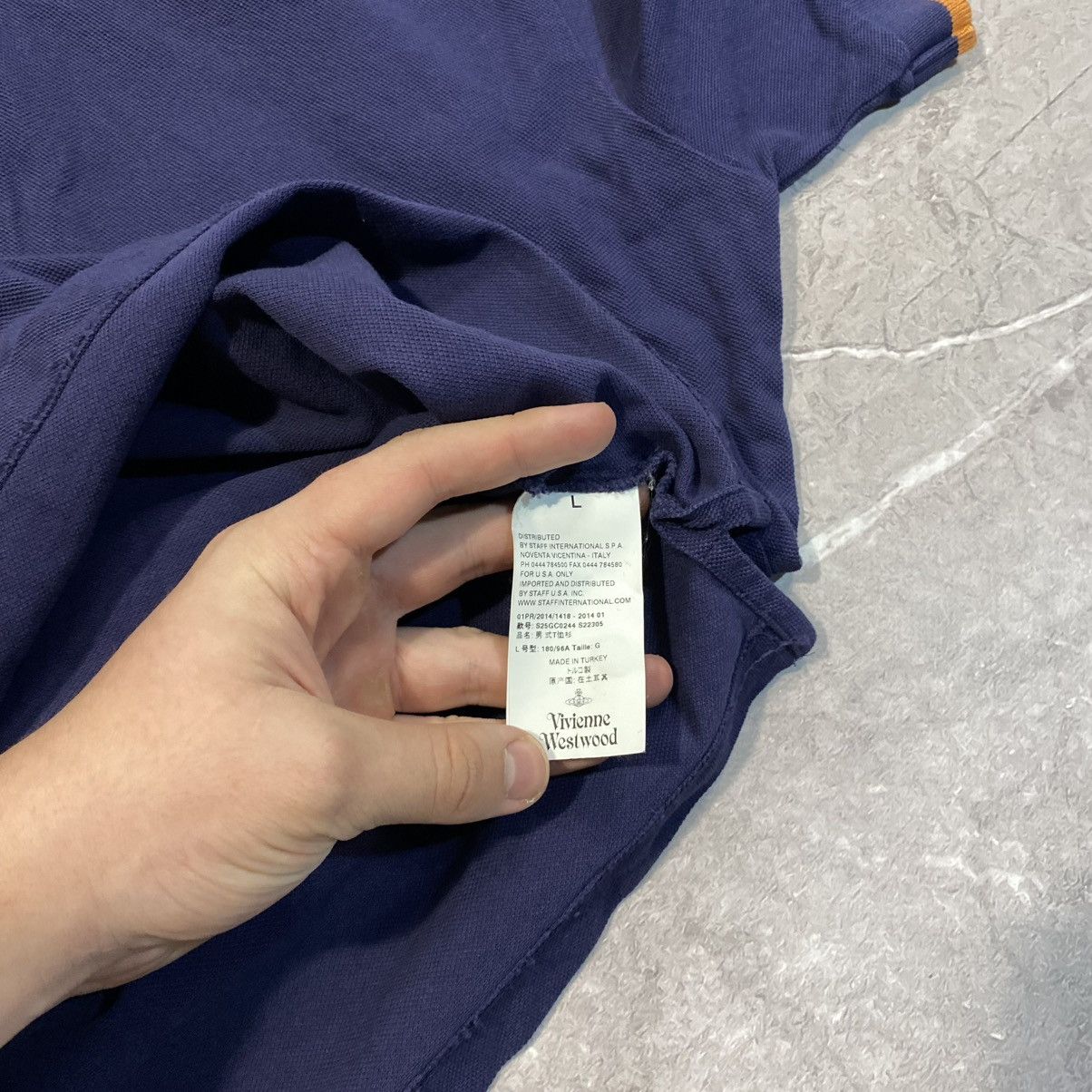Vivienne Westwood VINTAGE VIVIENNE WESTWOOD POLO TEE SMALL LOGO Size US L / EU 52-54 / 3 - 12 Thumbnail