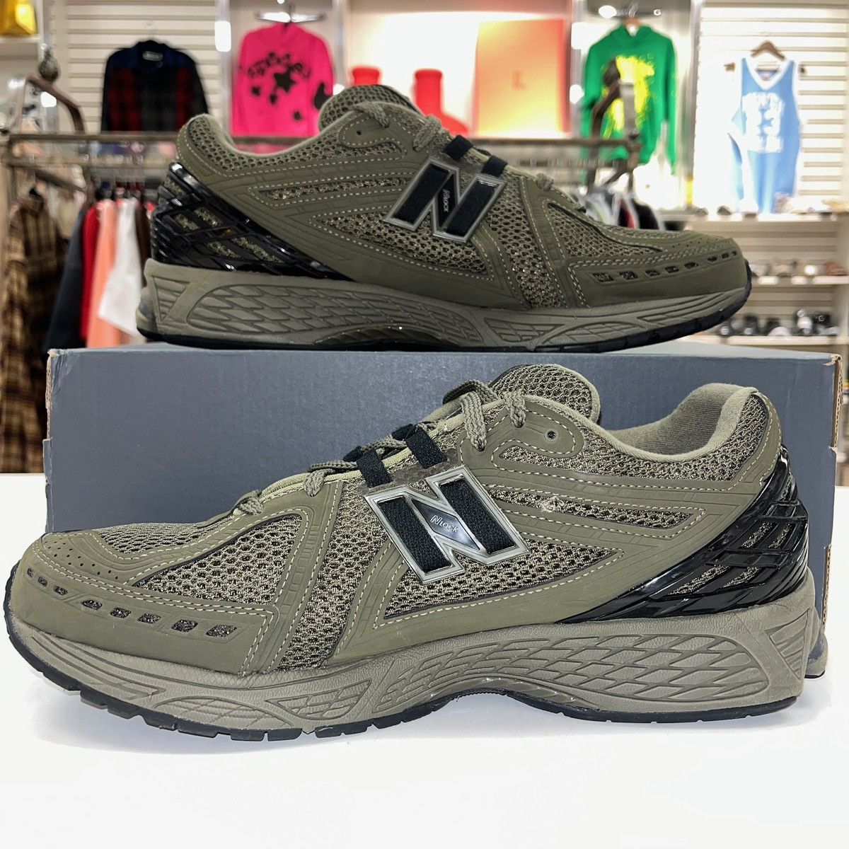 New Balance Size 13 - New Balance 1906R Olive Black M1906RFD Size US 13 / EU 46 - 2 Thumbnail
