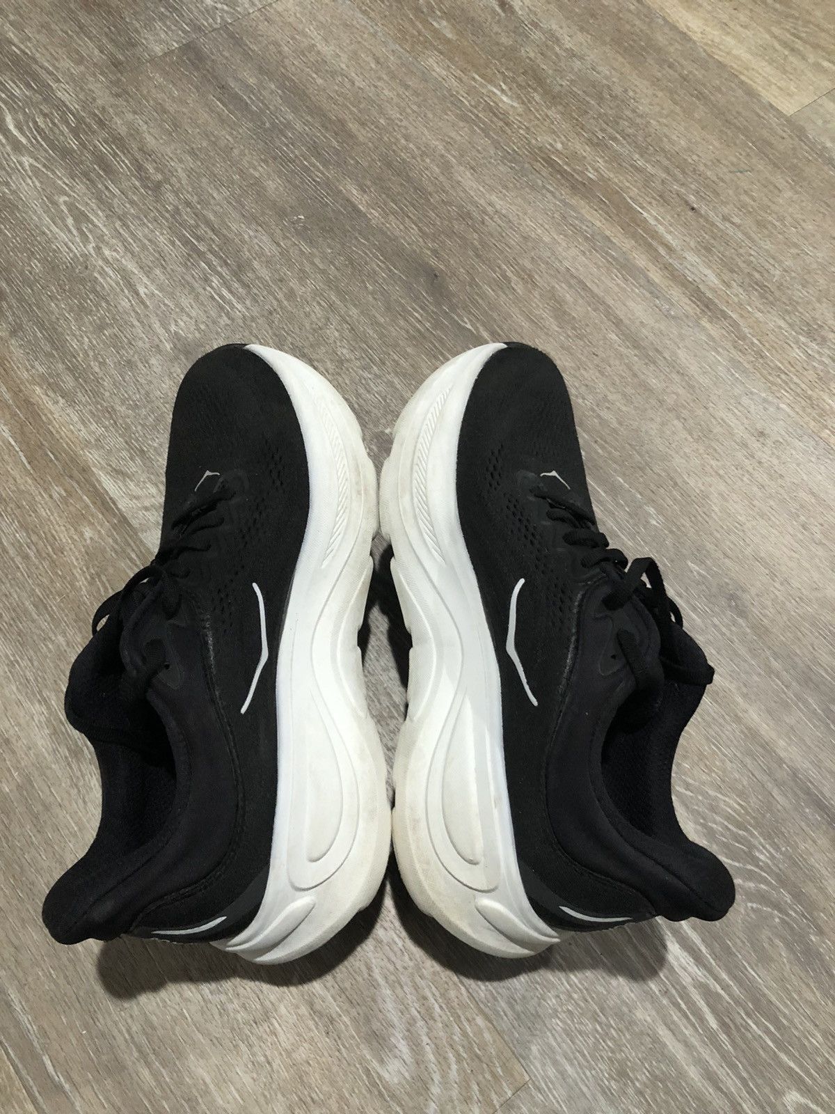 Hoka Hoka One One Bondi 9 Shoes Womens Size 8.5B Size US 8.5 / IT 38.5 - 9 Thumbnail