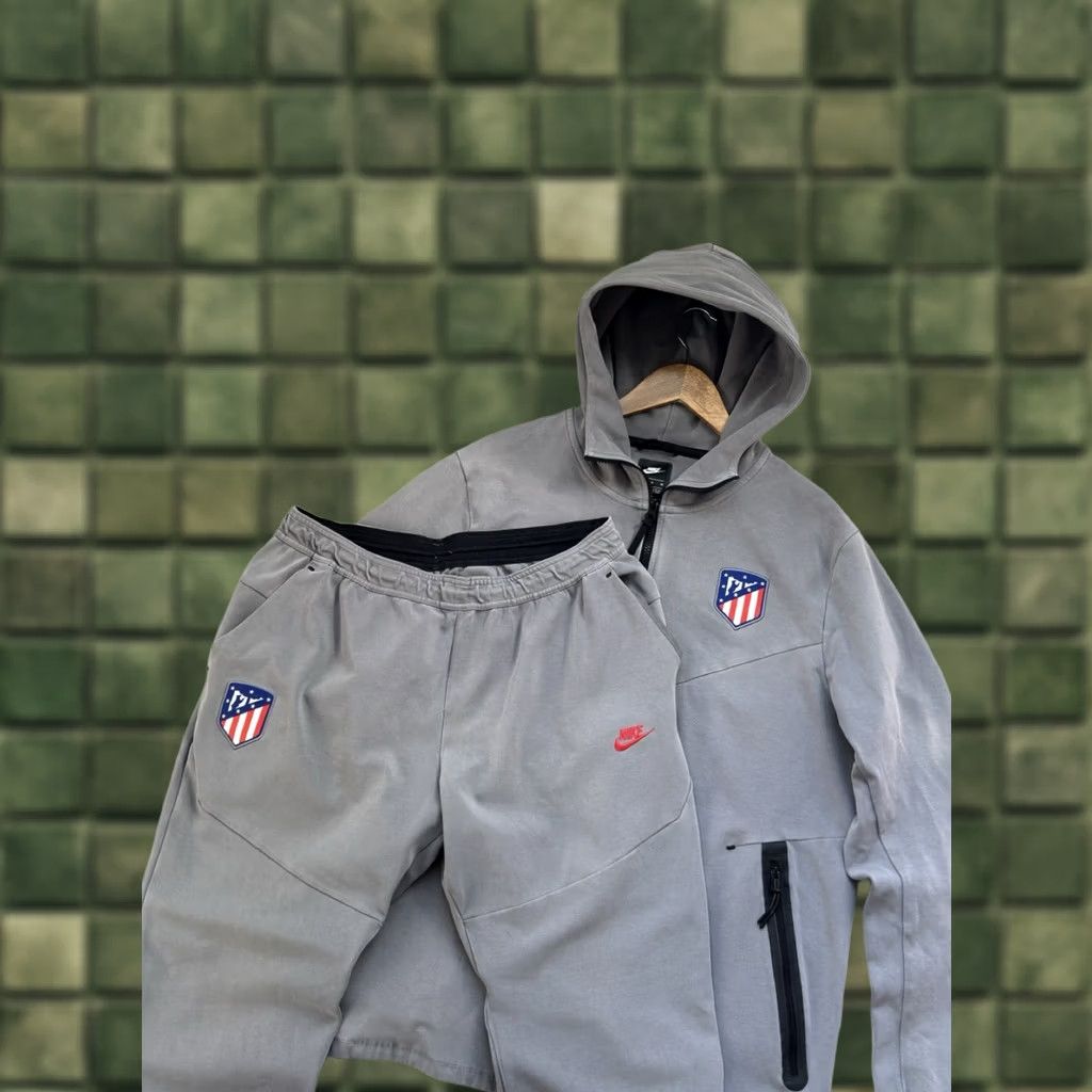 Nike Nike Tech Fleece Atletico Madrid Grey Track Suit XL Men’s Tracksuit Adult Grey Nike Tech Fleece 90s Football Streetwear Mens Size 46R - 1 Thumbnail