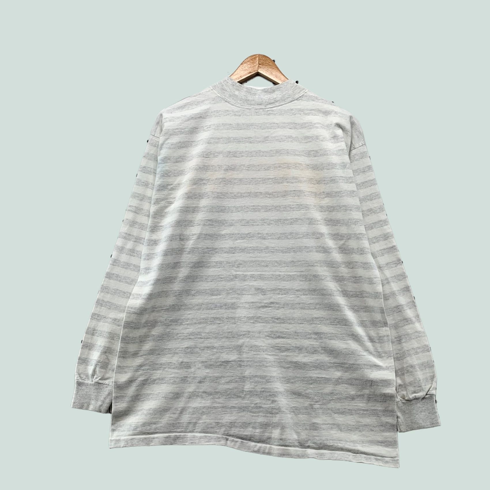 Vintage VINTAGE Hershey T Shirt Mens XL White Gray Striped Long Sleeve Made Usa Size US XL / EU 56 / 4 - 1 Thumbnail