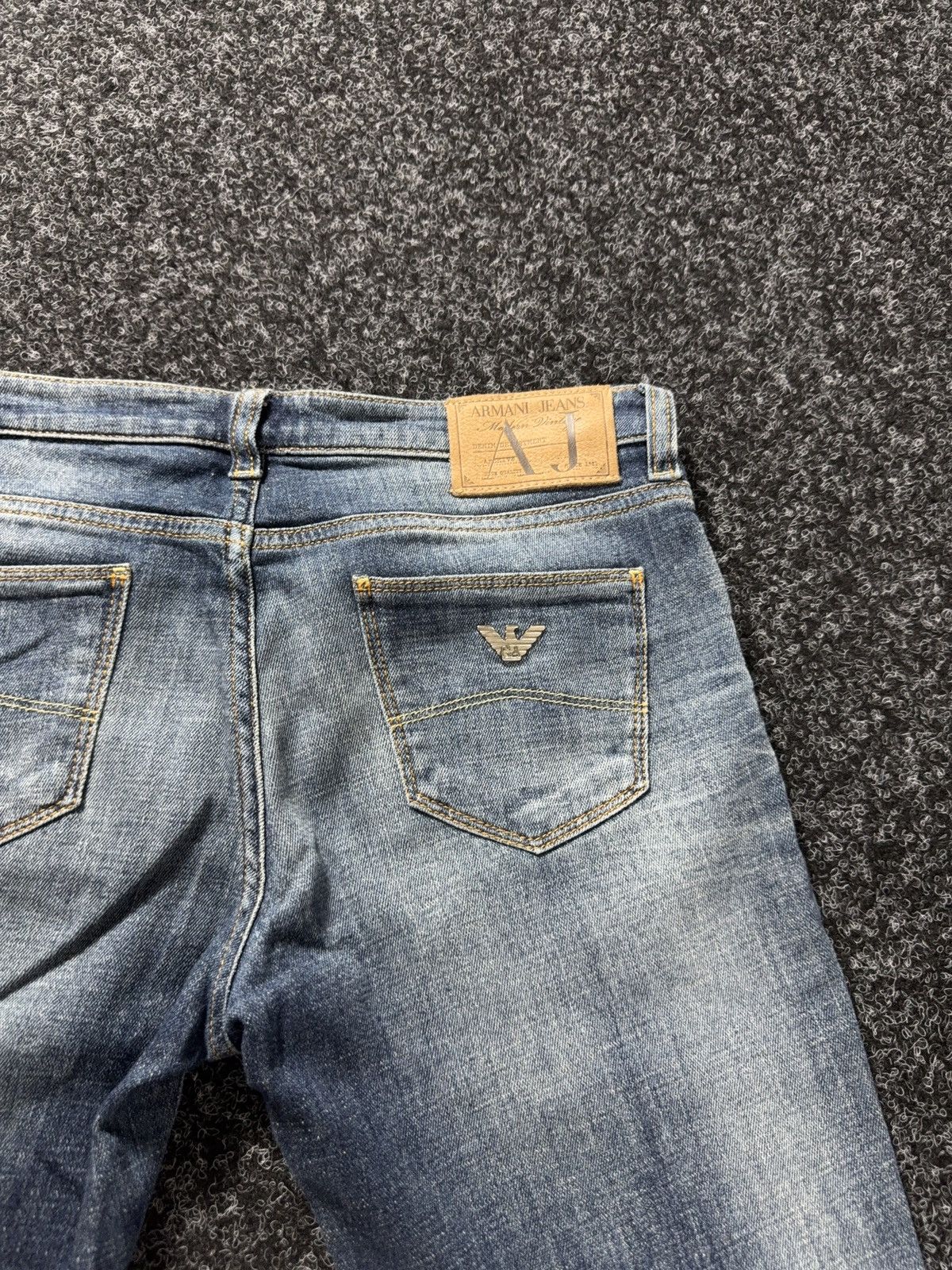 Giorgio Armani Luxury 00s Armani Jeans Slim Tapered Denim Pants Rock Y2K Size 27" / US 4 / IT 40 - 18 Thumbnail