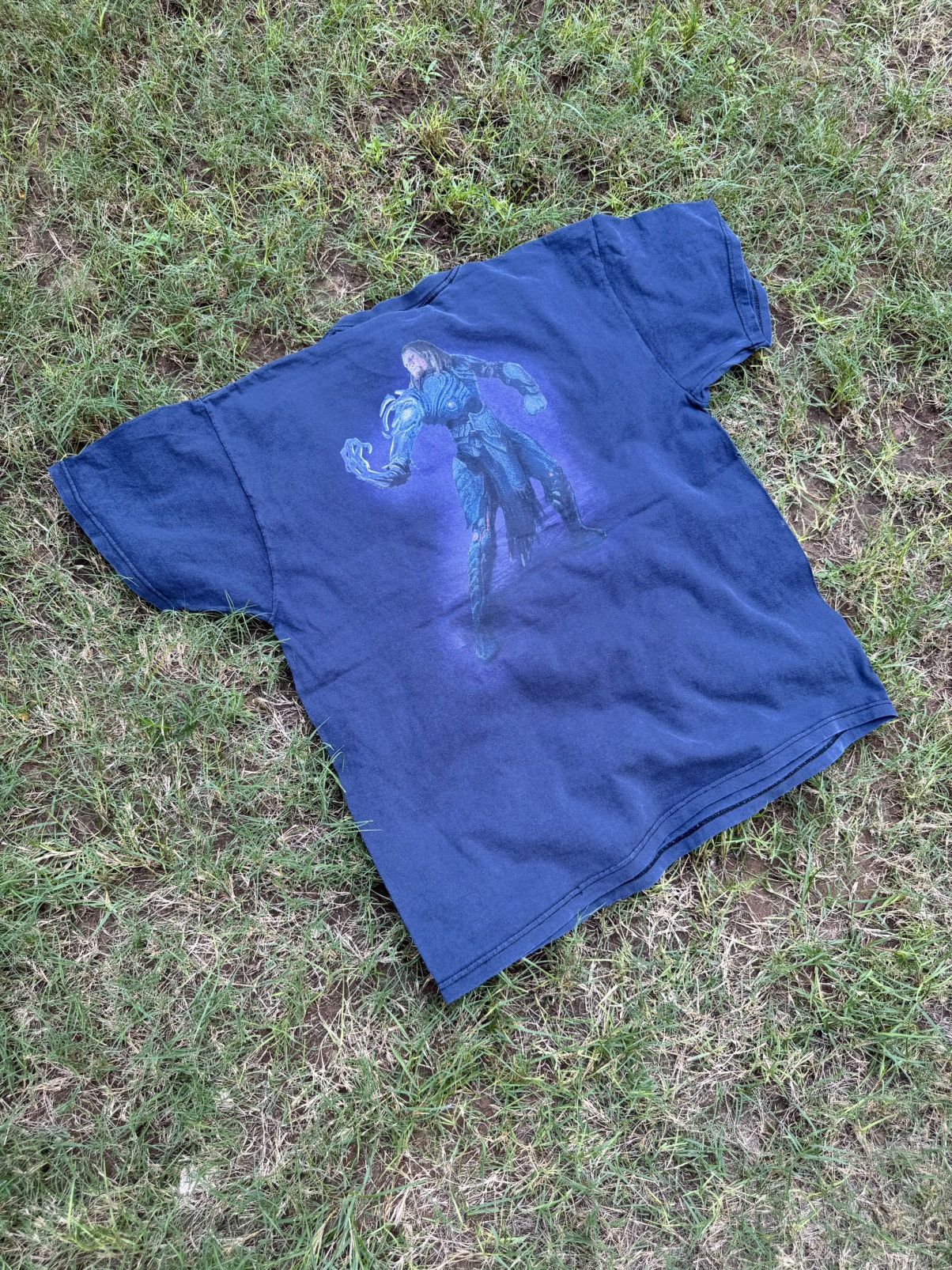 Vintage Vintage Magic The Gathering “Shards of Alara” Promo Tee Size US XL / EU 56 / 4 - 8 Thumbnail