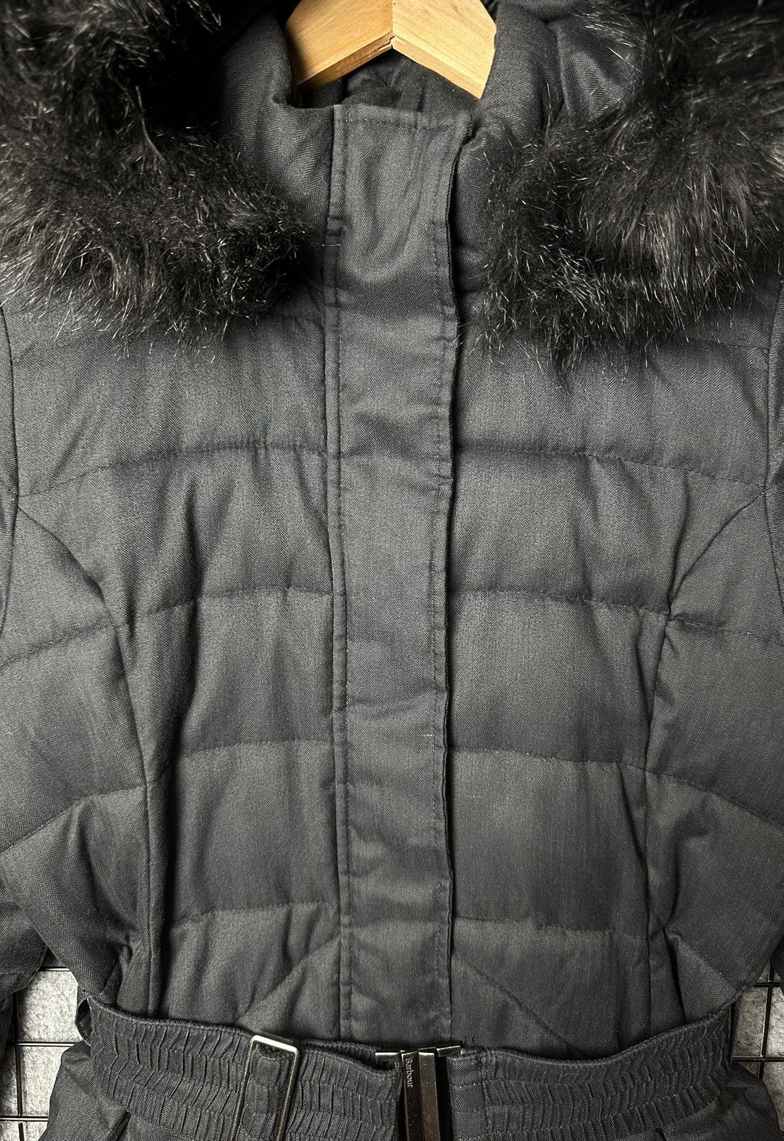 Barbour Barbour Faux Fur Trim Belted Long Puffer Jacket Size UK 10 Size M / US 6-8 / IT 42-44 - 3 Thumbnail