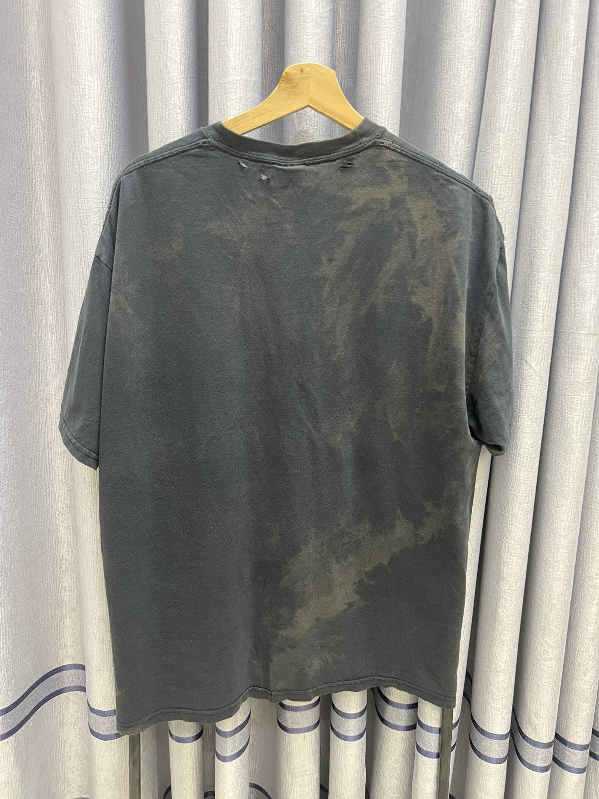 Vintage 90s VINTAGE THRASHED FADED VALLEY GRAPHICS DISTRESSED TEE Size US XL / EU 56 / 4 - 6 Thumbnail