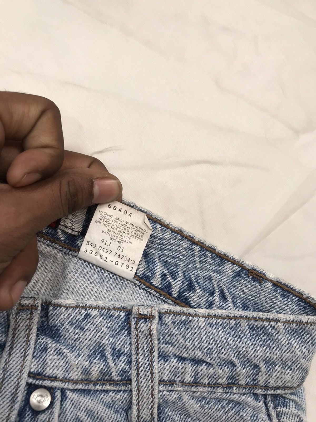 Levi's × Vintage Vintage Levi’s silver tab loose fit denim jort Size US 30 / EU 46 - 5 Thumbnail