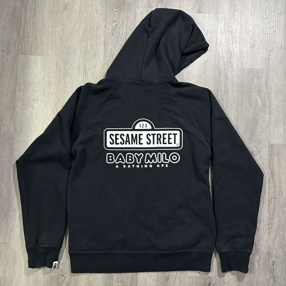 Bape BAPE × Sesame Street Pullover Hoodie Size US M / EU 48-50 / 2 - 3 Thumbnail