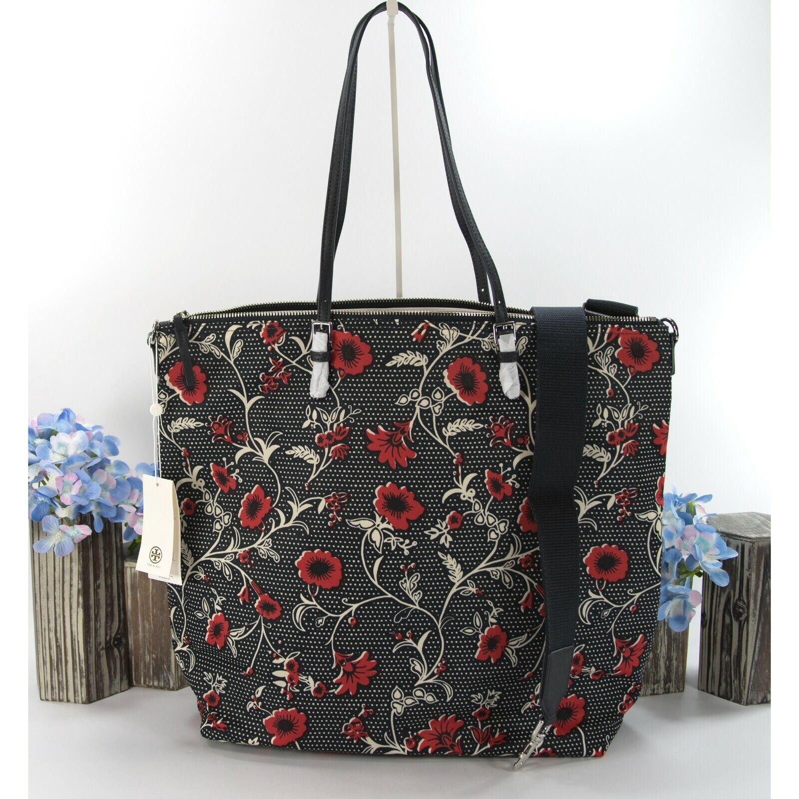 Tory Burch Tory Burch Virginia Red Retro Floral Block Print Nylon Tote Size ONE SIZE - 4 Thumbnail