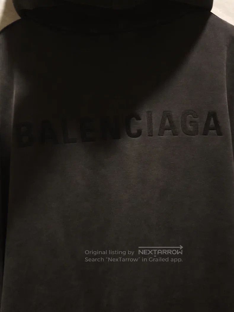 Balenciaga Balenciaga Solid Color Logo Letter Long Sleeve Hoodie Size US S / EU 44-46 / 1 - 5 Thumbnail