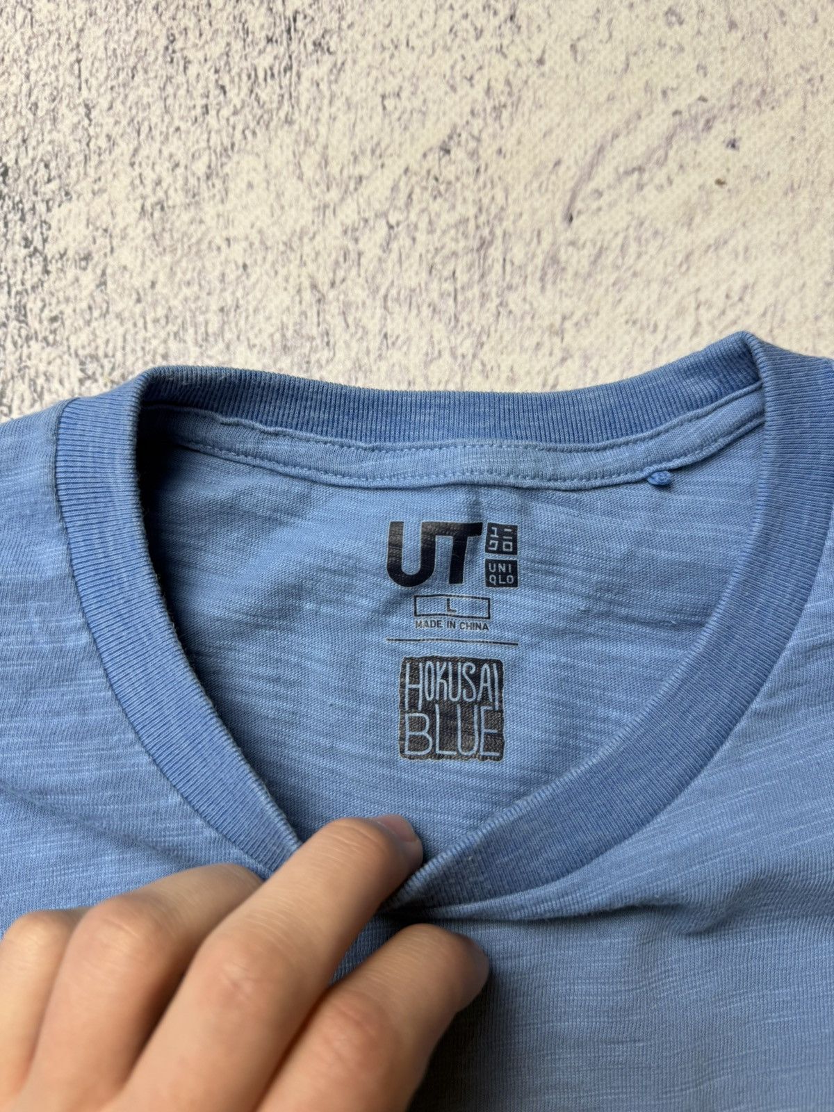 Uniqlo Mens T Shirt Uniqlo Hokusai Blue Pop Art Tee Size L Size US L / EU 52-54 / 3 - 18 Thumbnail