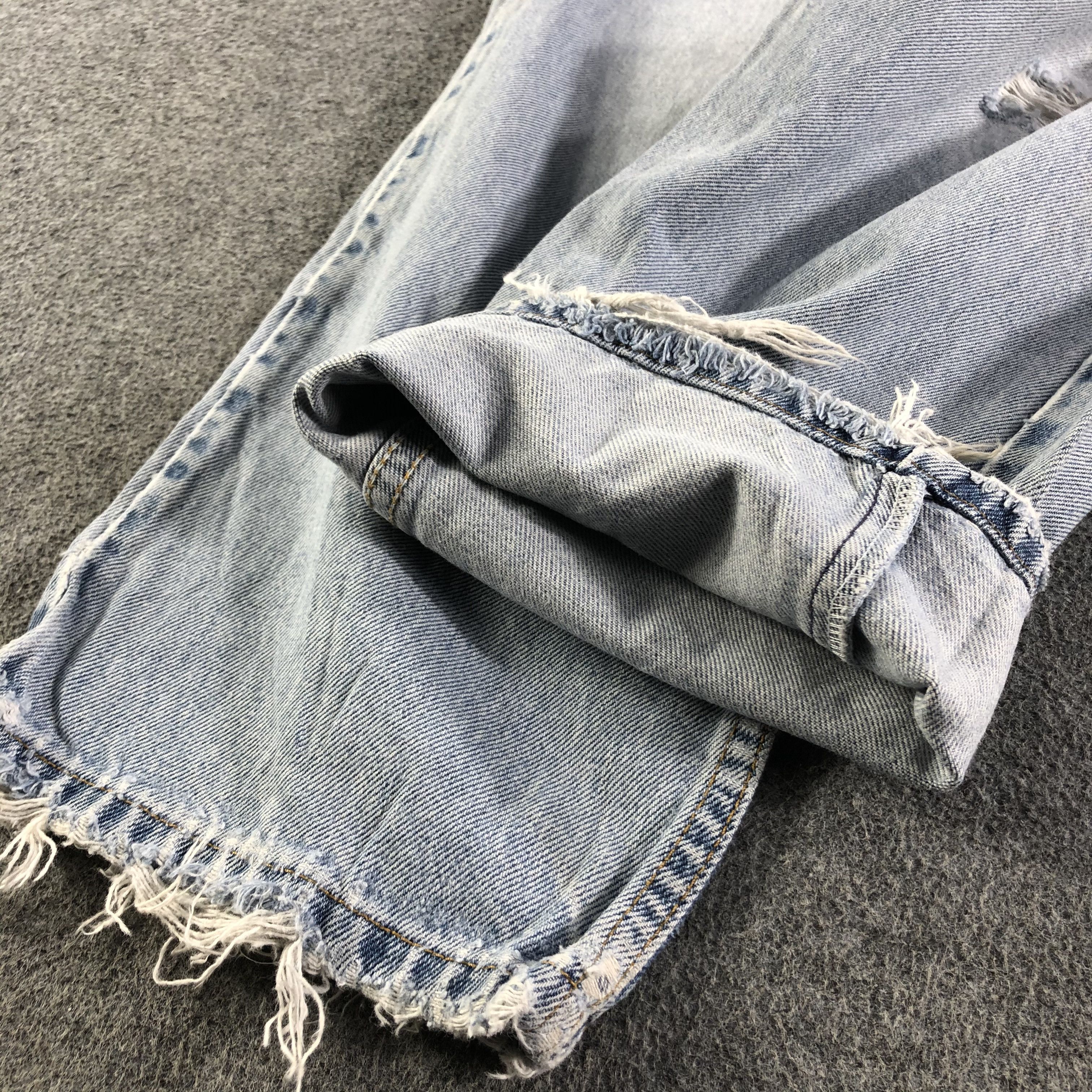 Levi's Vintage 90s Light Wash Levis 550 Jeans-J3036 Size US 32 / EU 48 - 7 Thumbnail
