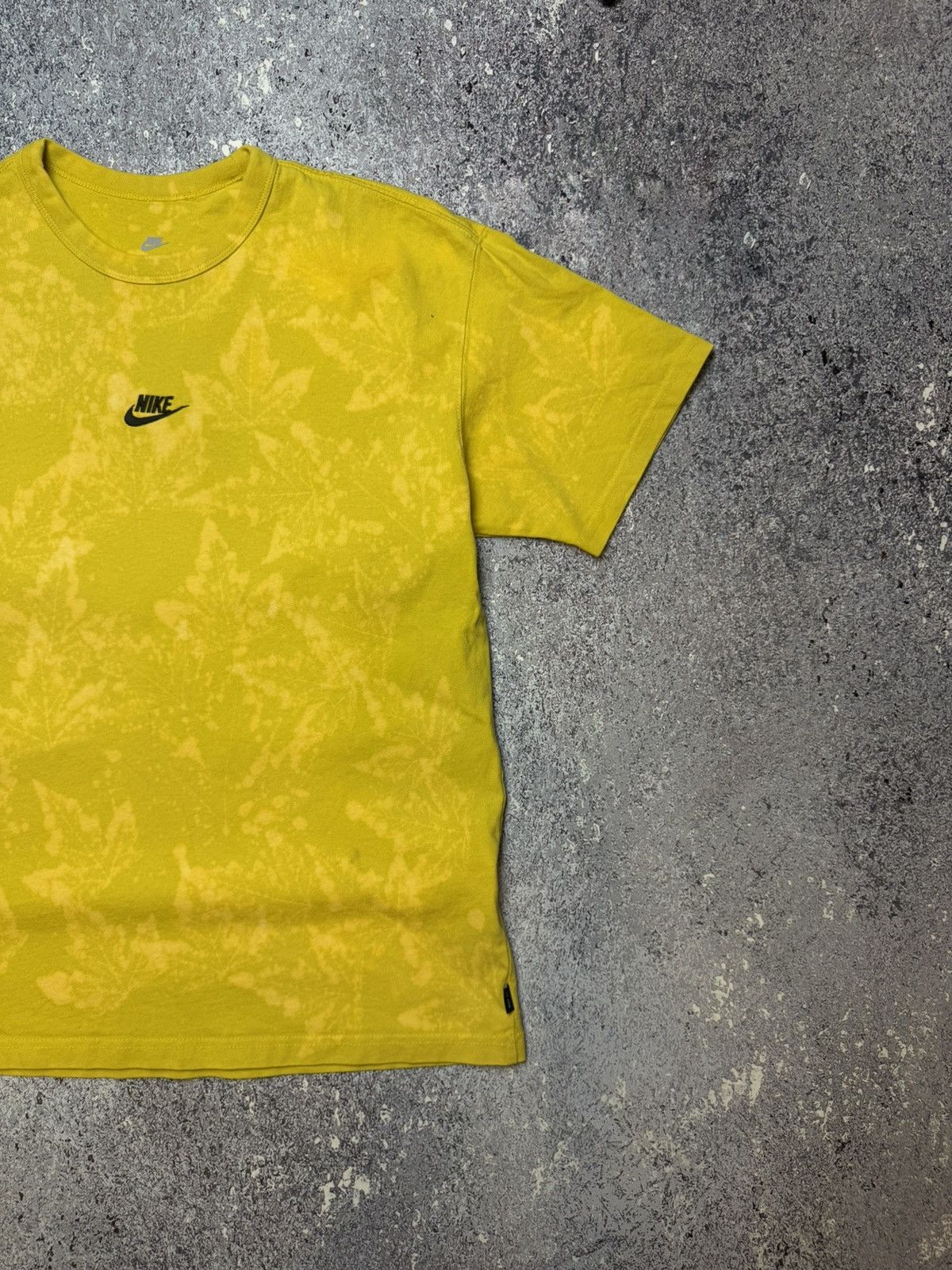 Nike 💥CRAZY TIE DYE NIKE LEAVES TEE REALTREE STYLE Size US M / EU 48-50 / 2 - 3 Thumbnail