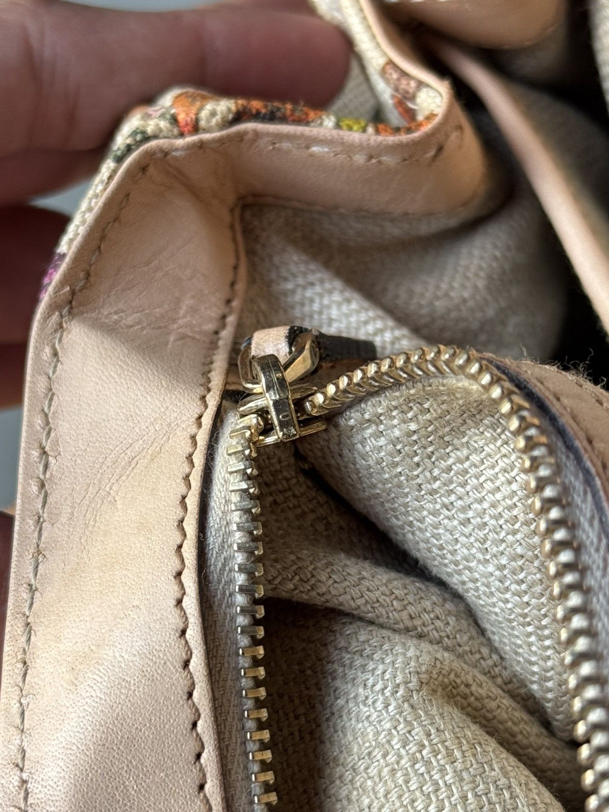 Gucci Gucci Bamboo Flora Nailhead Canvas Handbag Multiple colors Size ONE SIZE - 17 Thumbnail