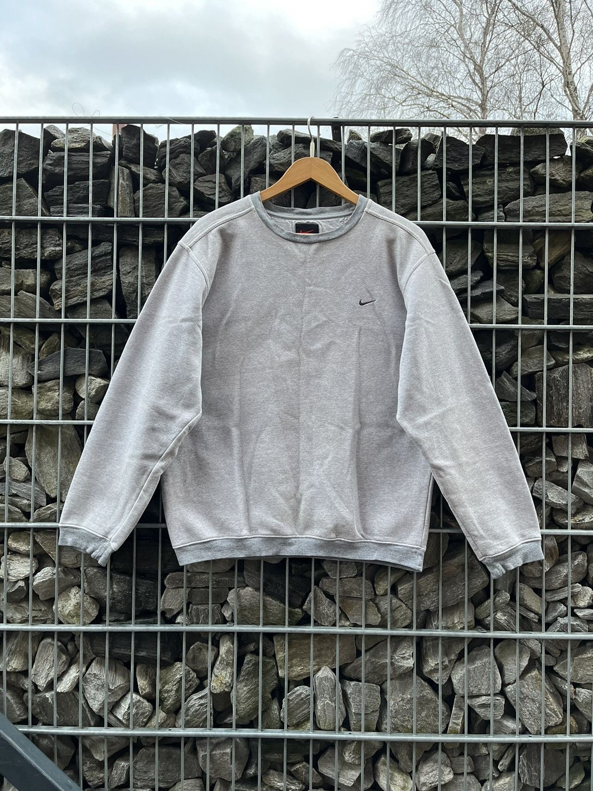 Nike Vintage Nike Swoosh Logo Y2K Drip Sweatshirt Size US M / EU 48-50 / 2 - 1 Thumbnail