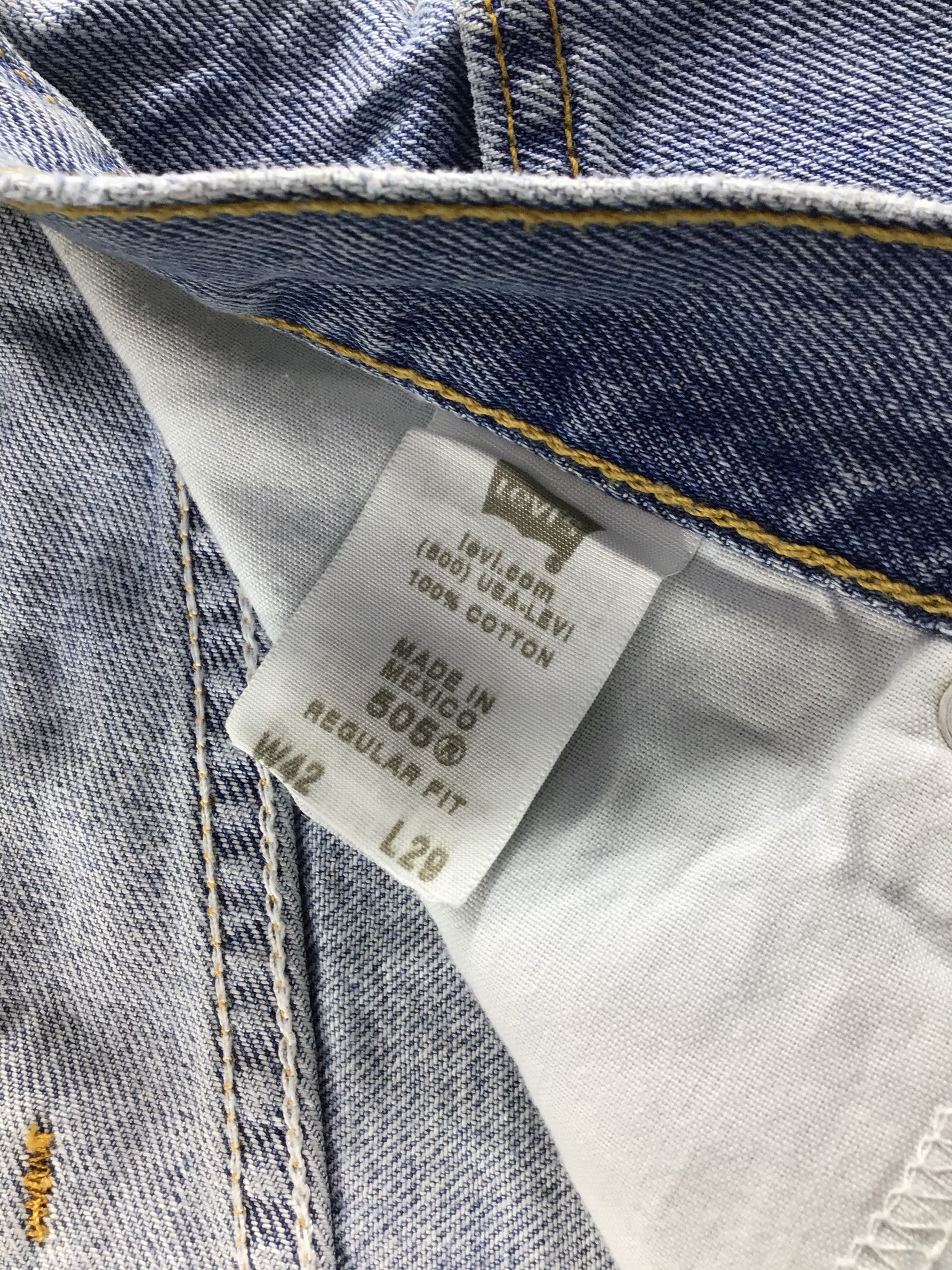 Levi's Vintage Levis 505 Jeans Stone Wash -J480 Size US 35 - 9 Thumbnail
