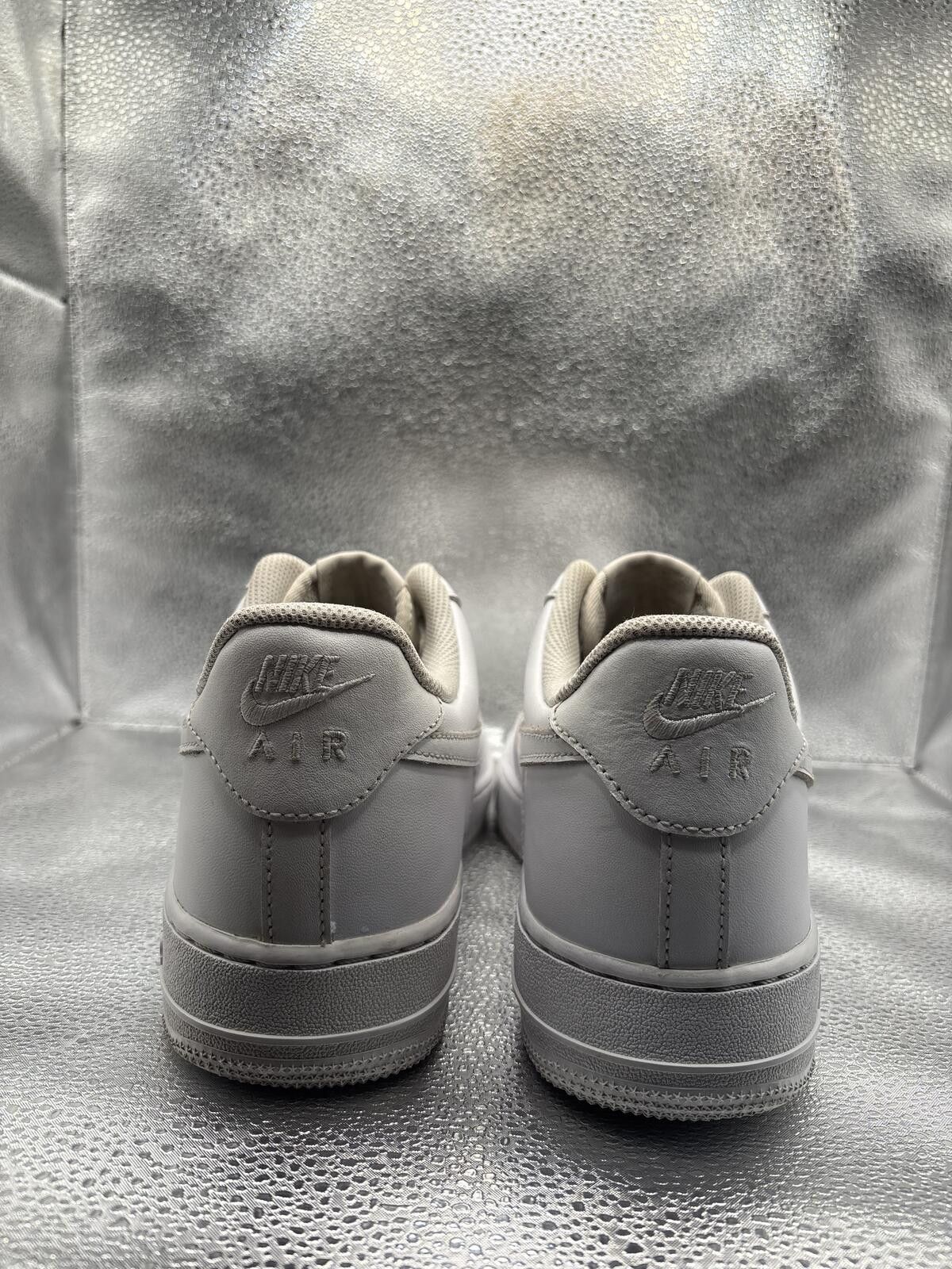 Nike Nike Air Force 1 low triple white Size US 11.5 / EU 44-45 - 4 Thumbnail