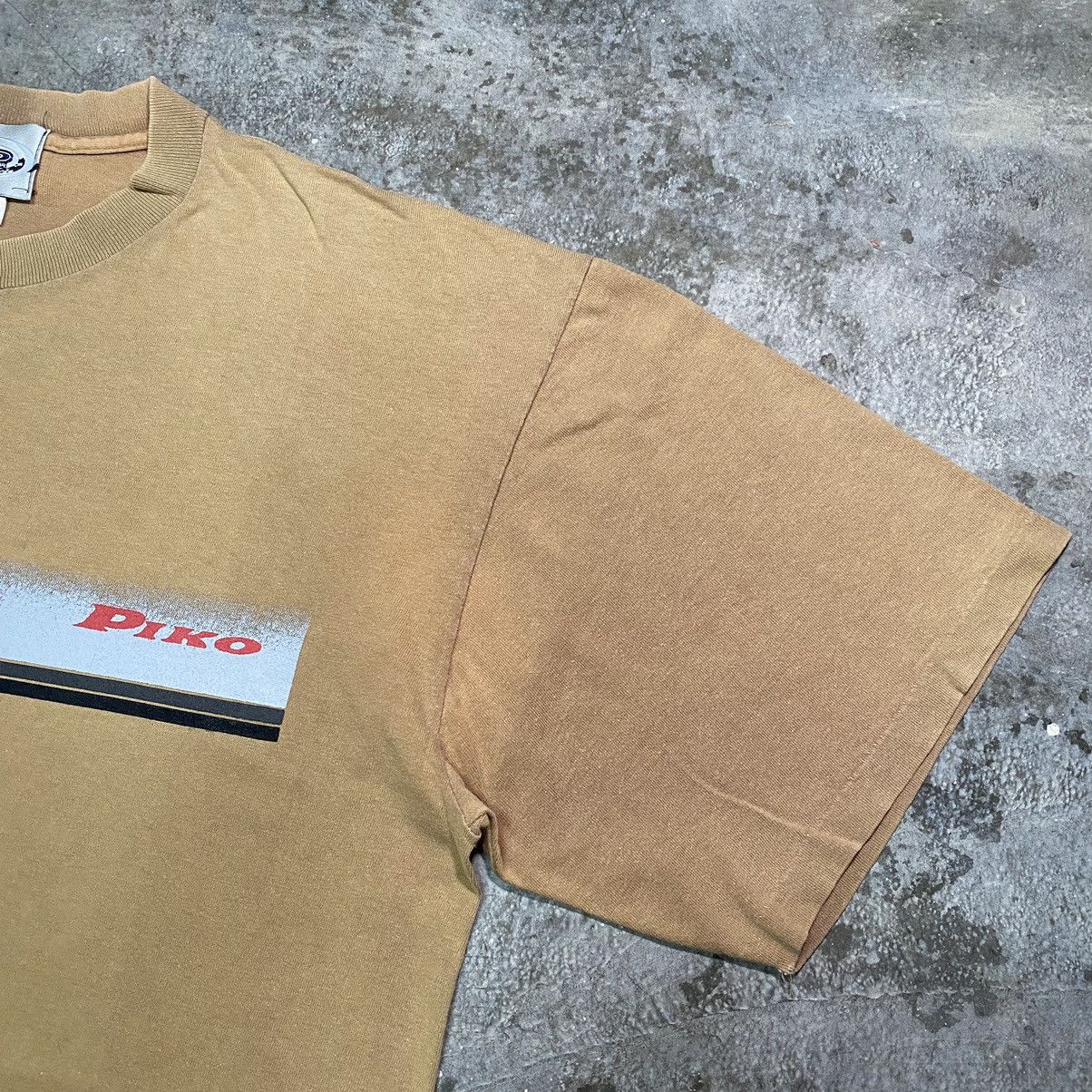 Vintage RARE🔥 80’s HAWAIIAN PIKO SURFING T SHIRT VINTAGE Size US L / EU 52-54 / 3 - 7 Thumbnail