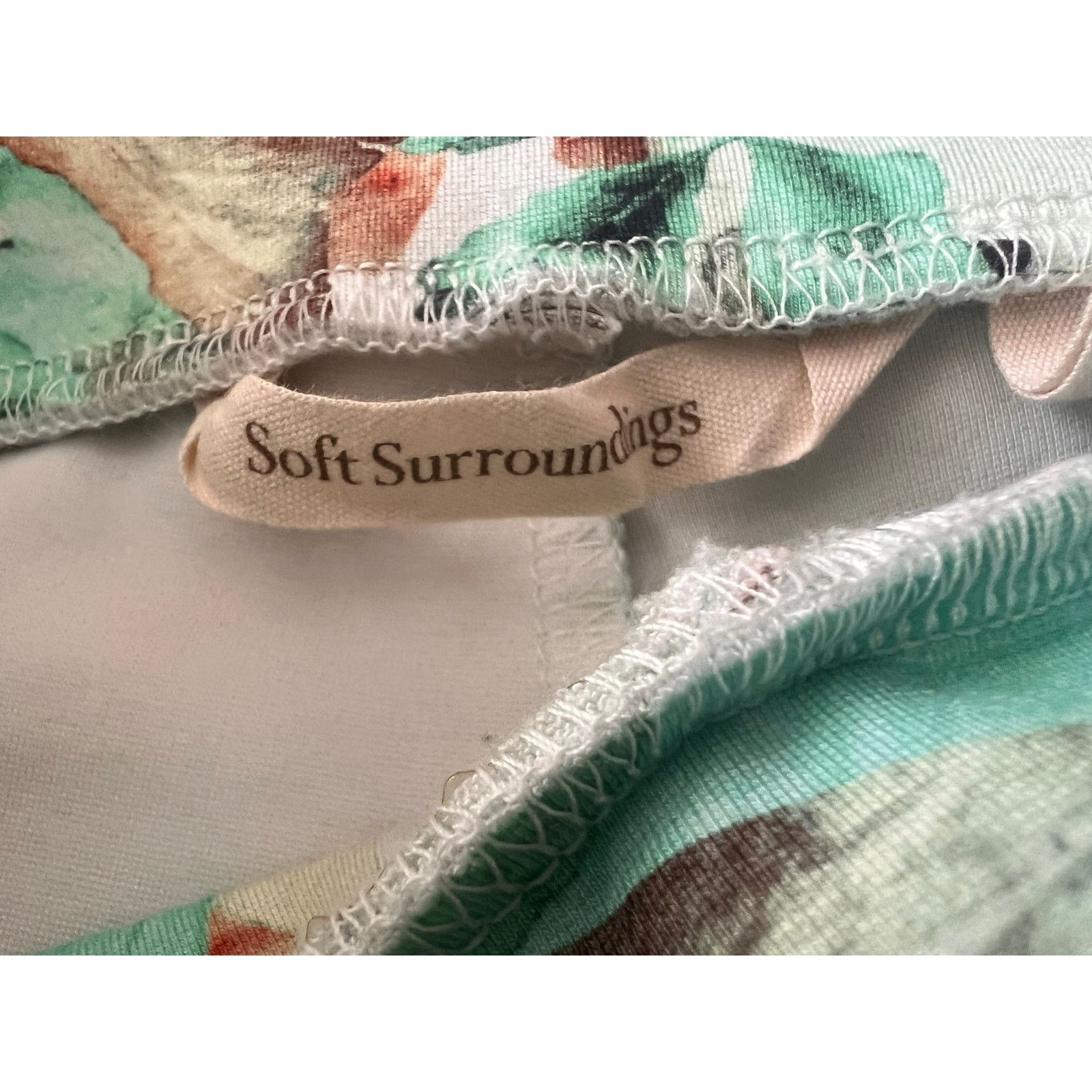 Soft Surroundings Soft Surroundings Floral Print Leggings Petite Small Size 28" / US 6 / IT 42 - 6 Thumbnail