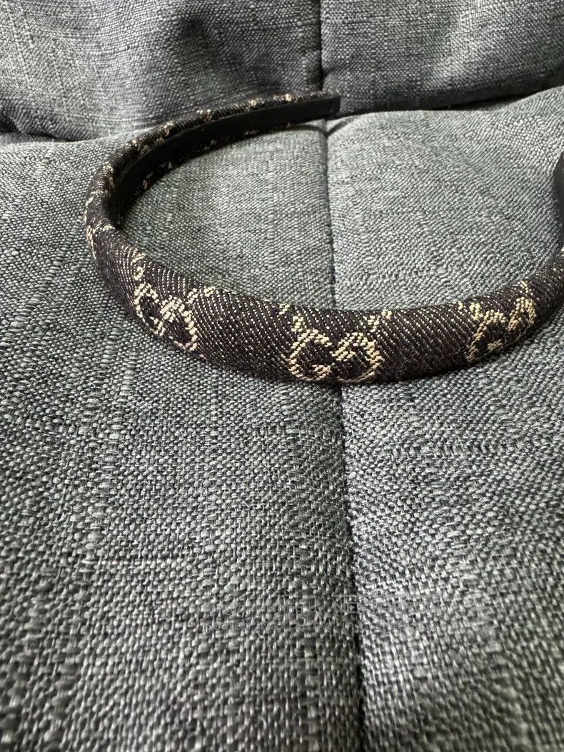 Gucci Gucci Letter Logo Simple Trendy Versatile Hair Hoop Size ONE SIZE - 4 Thumbnail